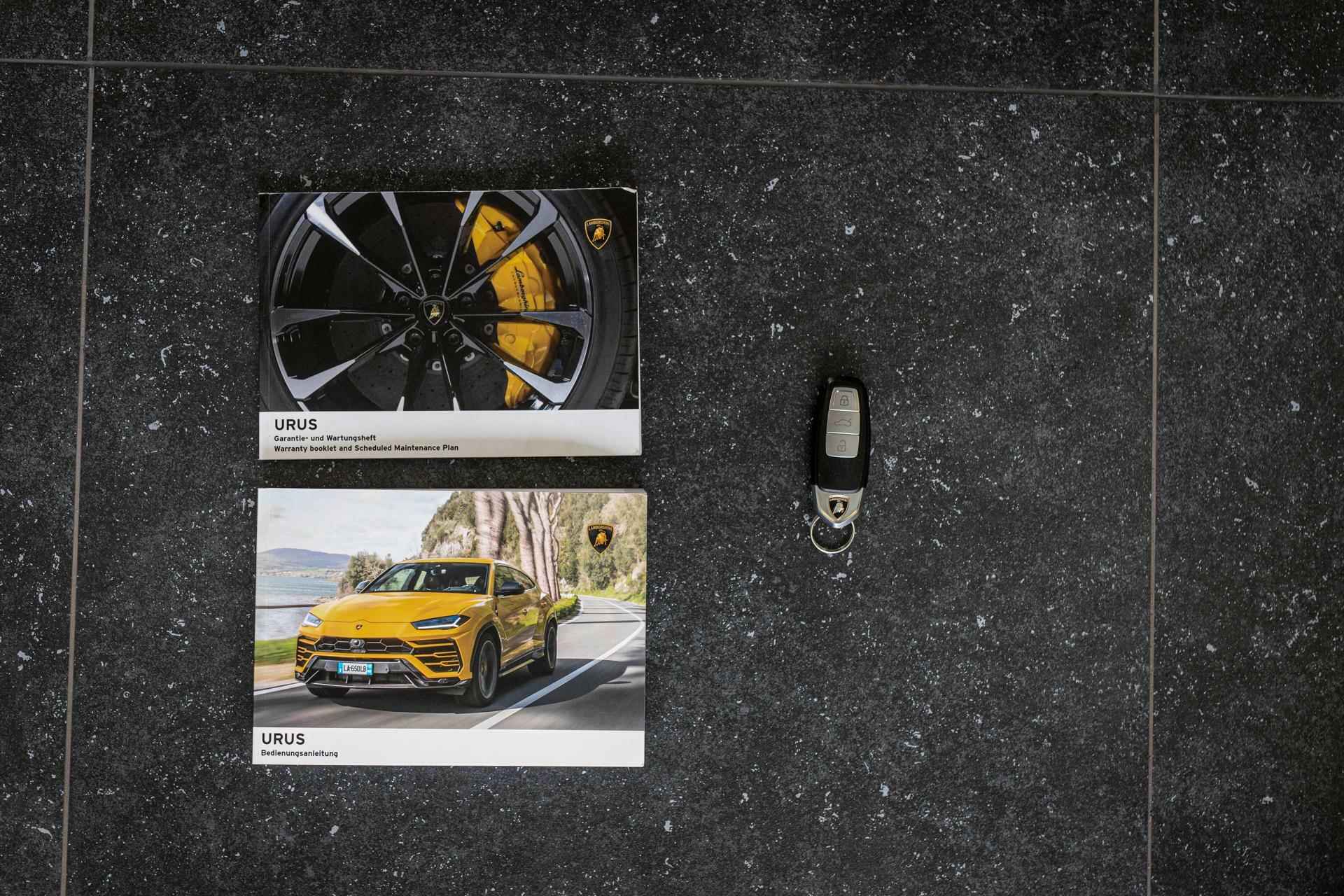 Lamborghini Urus 4.0 V8 | Akra | 23 Inch | Pano | B&O | HUD - 50/55