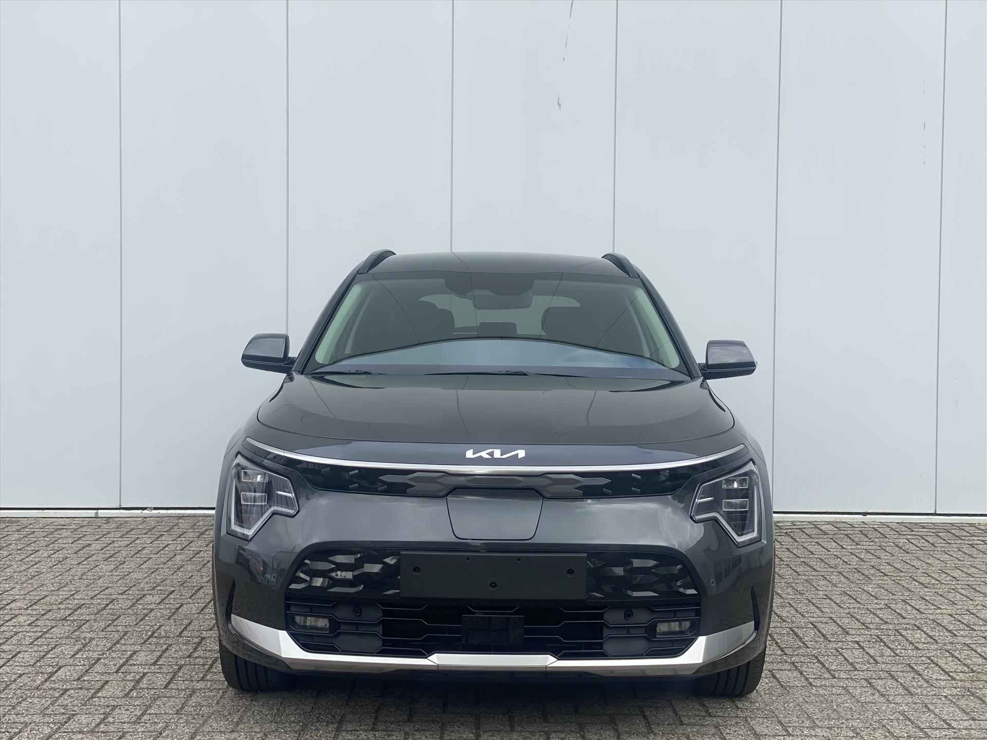 KIA e-Niro 64,8 kWh 204pk Aut Edition Advanced | Navigatie | Leder | Elektrische stoel | Stoelverwarming | Carplay | Camera - 2/37