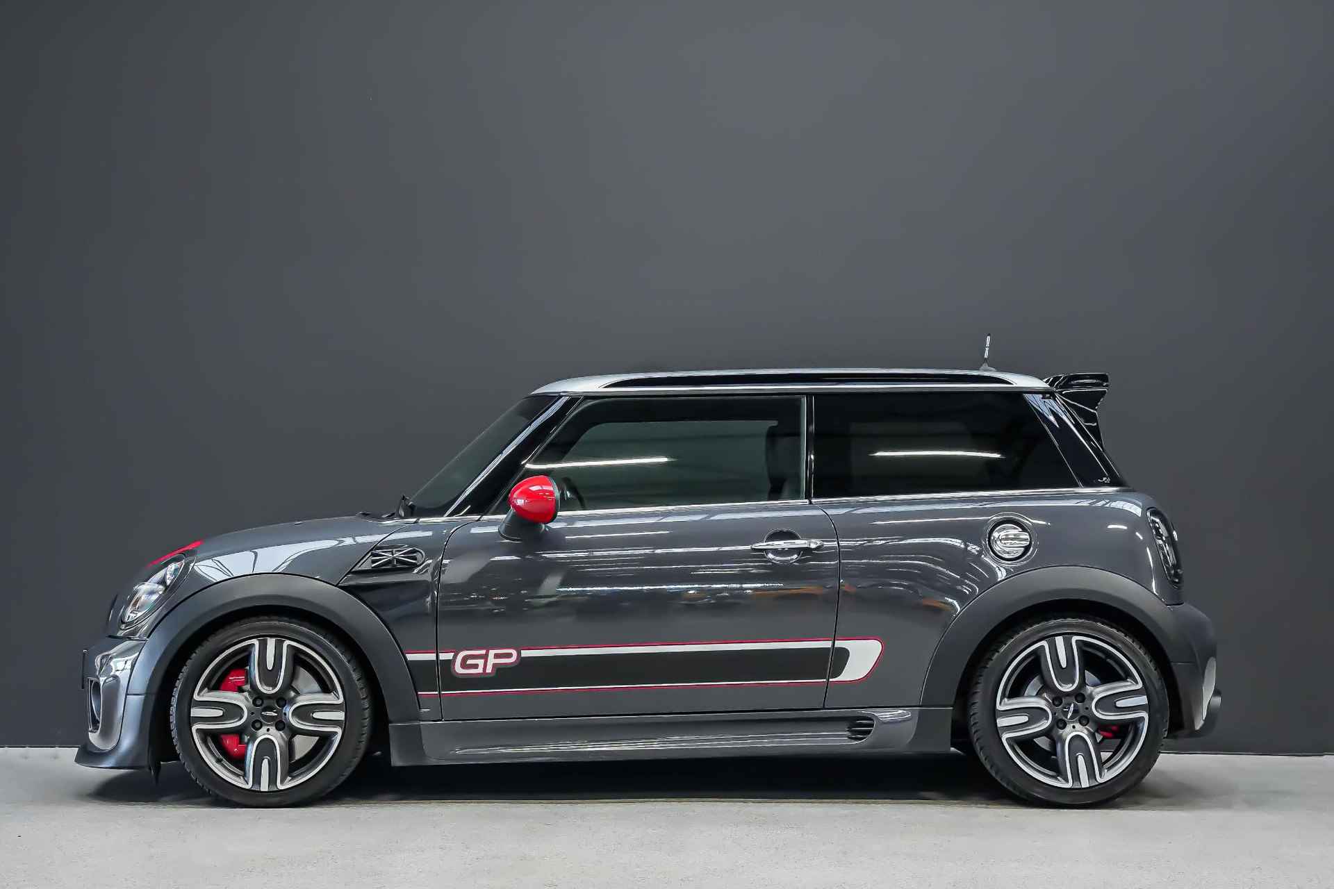 Mini John Cooper Works GP 1.6 218pk |Wagner intercooler|stage 2|Akrapovic downpipe|bearlock|cruise control|stoelverarming|17"| - 7/37