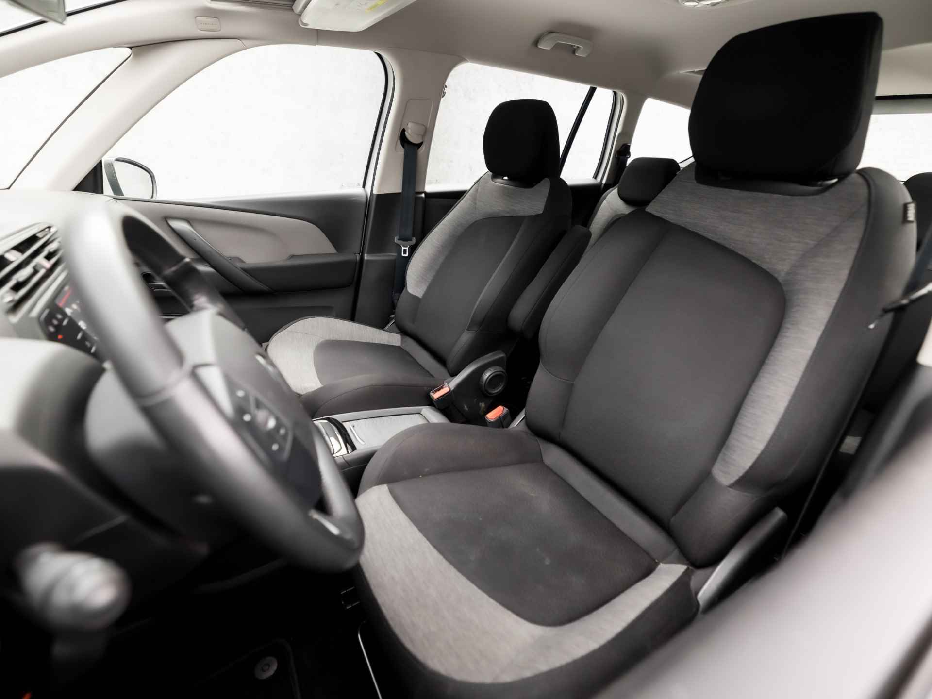 Citroën Grand C4 Spacetourer 1.2 PureTech Deluxe 7 Persoons (DIGITAL COCKPIT, SCHERM, CLIMATE, SPORTSTOELEN, ELEK PAKKET, NIEUWE APK, PARKEERSENSOREN, CRUISE, NIEUWSTAAT) - 12/32