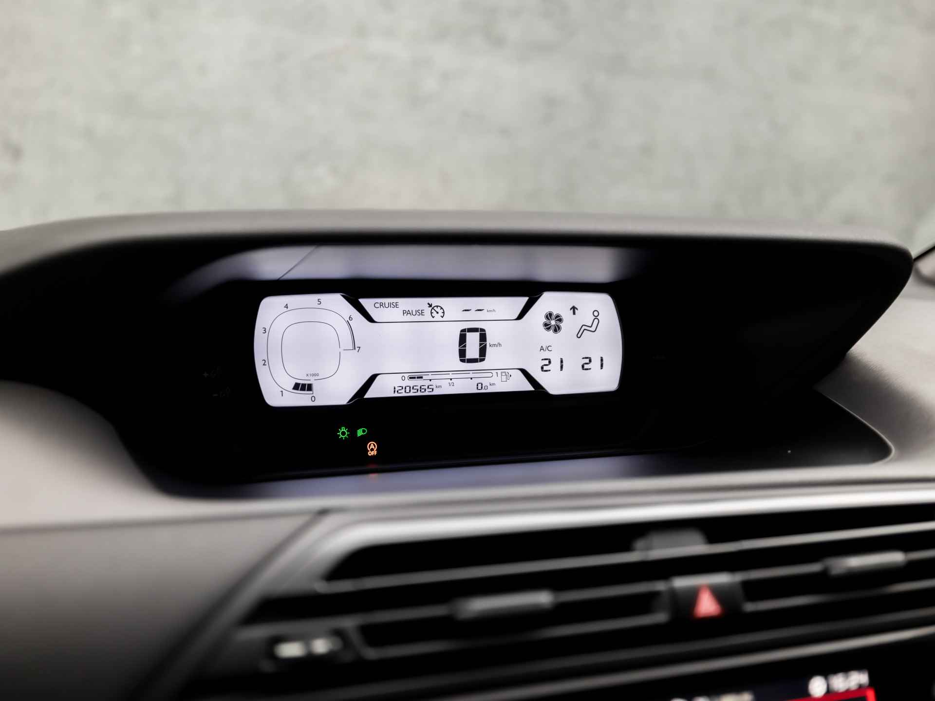 Citroën Grand C4 Spacetourer 1.2 PureTech Deluxe 7 Persoons (DIGITAL COCKPIT, SCHERM, CLIMATE, SPORTSTOELEN, ELEK PAKKET, NIEUWE APK, PARKEERSENSOREN, CRUISE, NIEUWSTAAT) - 19/32