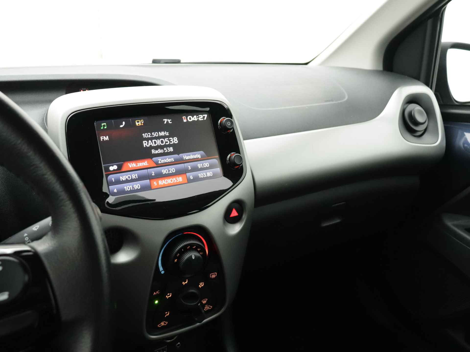 Toyota Aygo 1.0 VVT-i x-nav | Camera | Airco | - 10/39