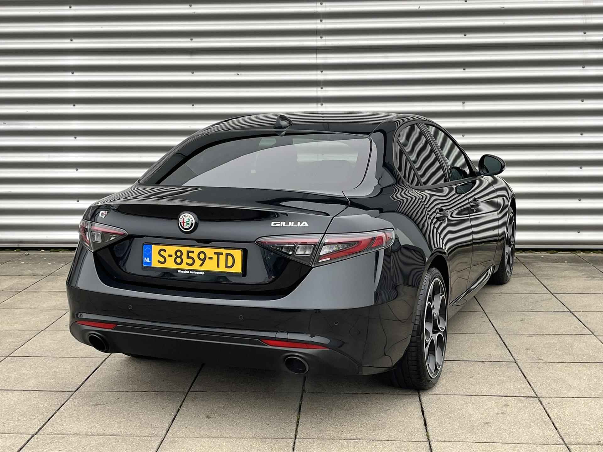 Alfa Romeo Giulia 2.0T 280pk AWD | 19'' LM Velgen | Navigatie | Achteruitrijcamera - 5/31