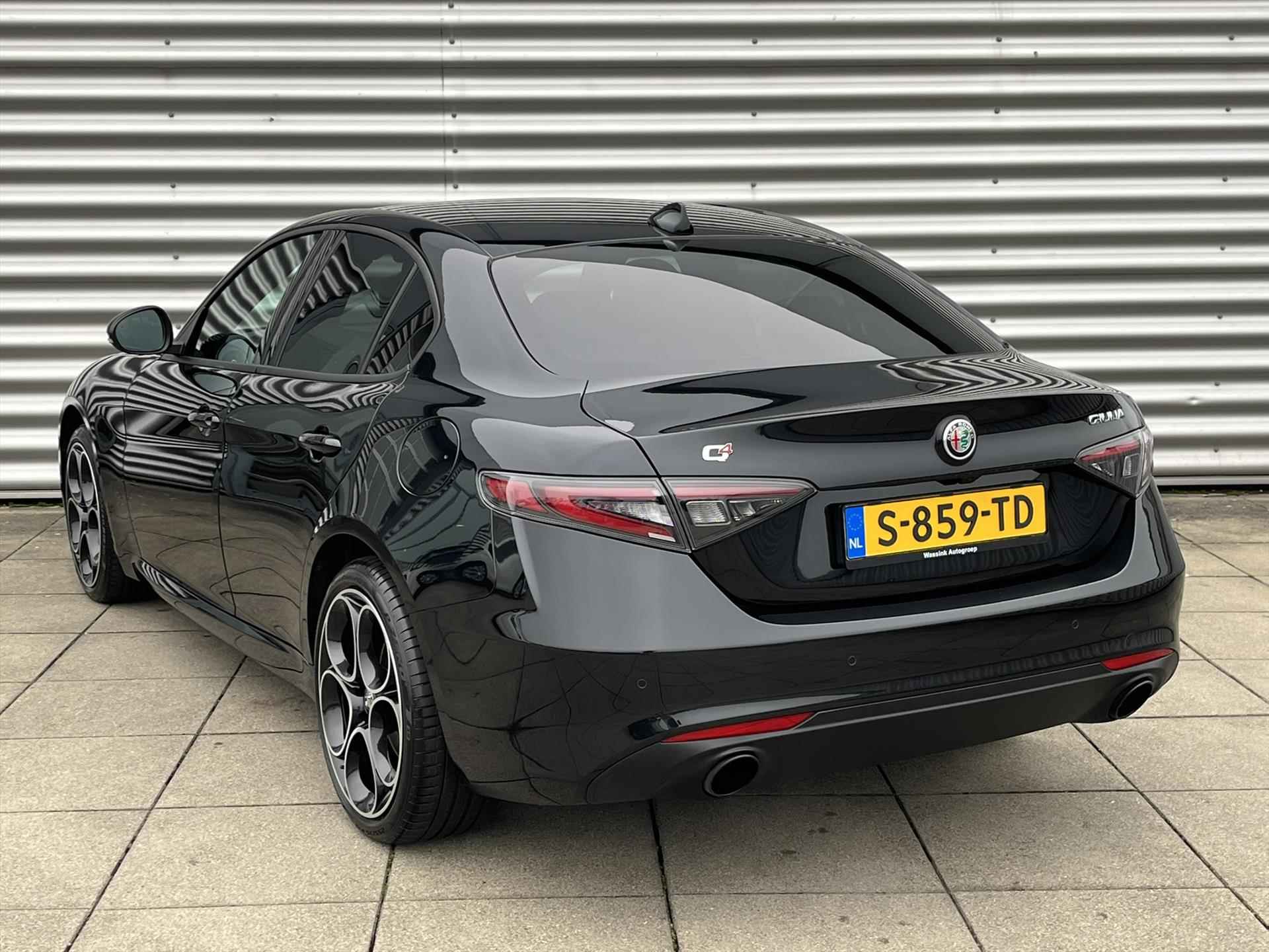 Alfa Romeo Giulia 2.0T 280pk AWD | 19'' LM Velgen | Navigatie | Achteruitrijcamera - 6/31