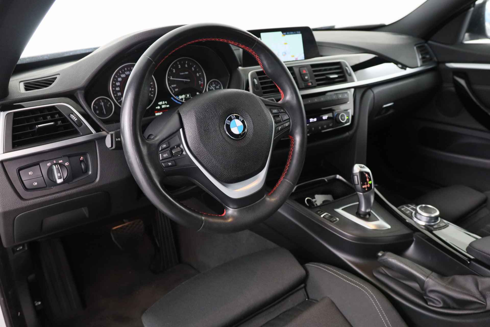 BMW 4 Serie Gran Coupé 418i Executive | 1e Eigenaar! | Dealer Onderhouden! | LED | Sportstoelen | Navi | Clima | Parkeersensoren | Elektrisc - 7/35