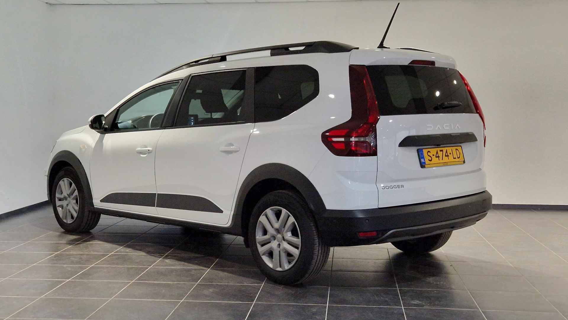 Dacia Jogger 1.0 TCe 110 Expression 7p. | Navigatie | Camera - 9/25