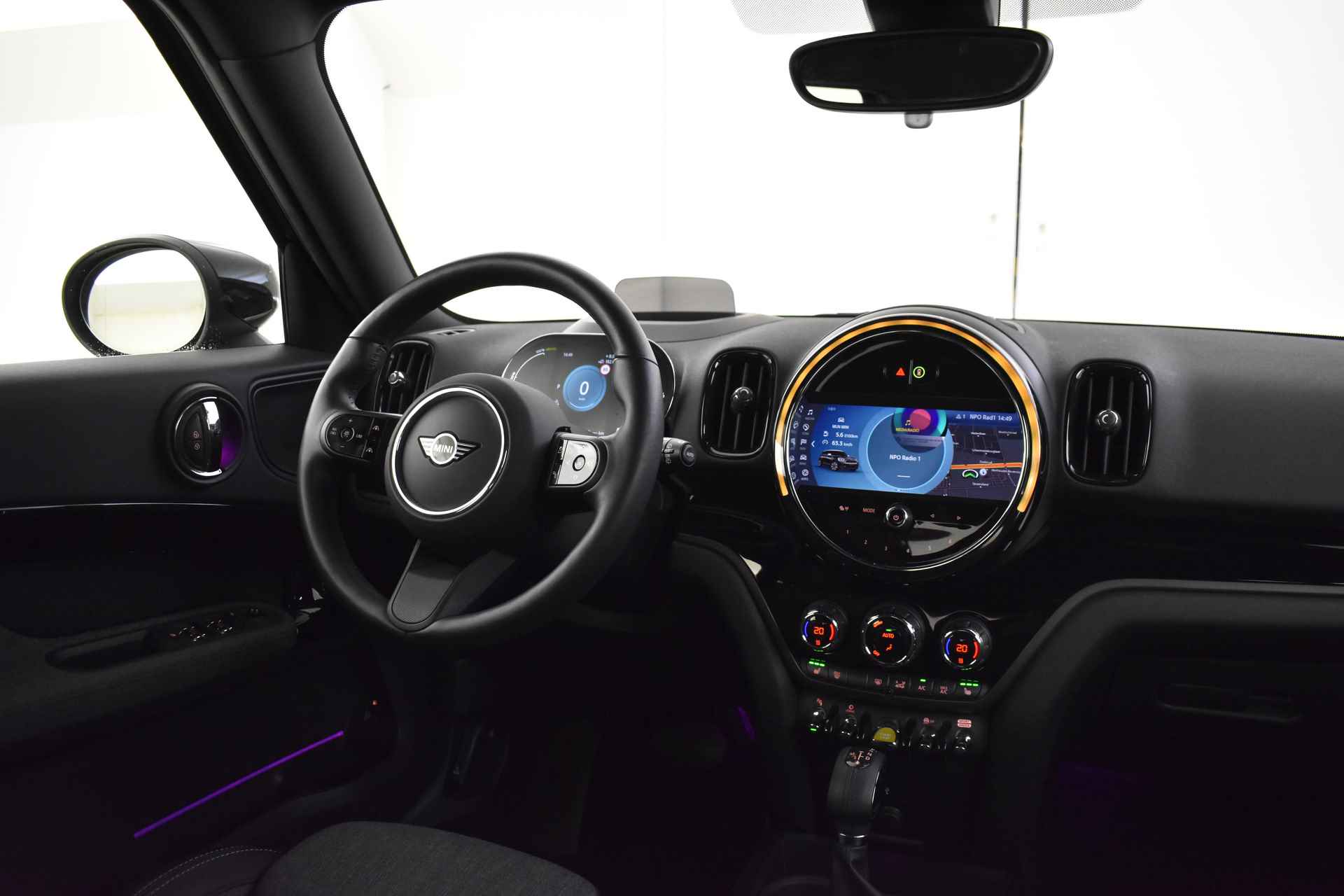 MINI Countryman Cooper SE ALL4 Classic Automaat / Achteruitrijcamera / Active Cruise Control / Comfort Access / LED / Park Assistant / Head-Up / Comfortstoelen - 15/44