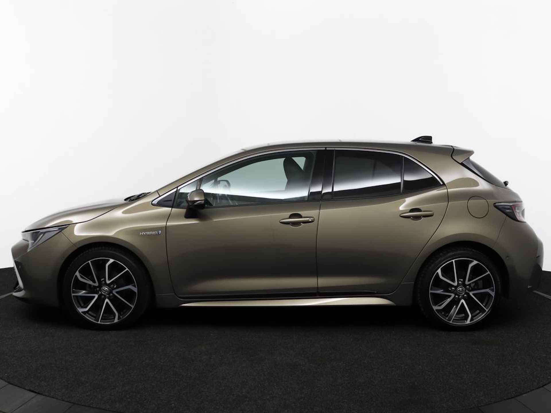 Toyota Corolla 1.8 Hybrid Executive | Panoramadak | Navigatie | Stoelverwarming | Climate Control | Apple Carplay/ Android Auto | - 3/55