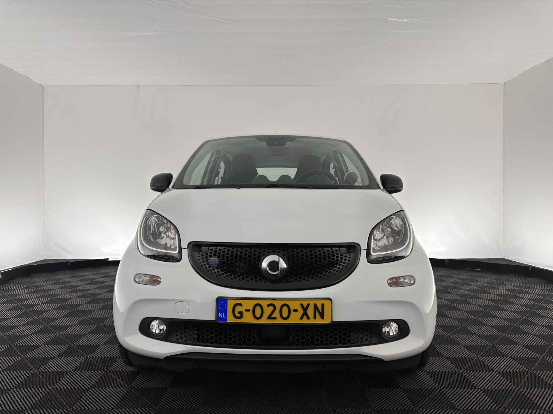 Smart Forfour EQ Business Solution Cool&Audio Pack 18 kWh [ 3-Fase ] (INCL-BTW) *FULL-LEATHER | AIRCO | DAB | CRUISE | COMFORT-SEATS | 15''ALU* - 2/28