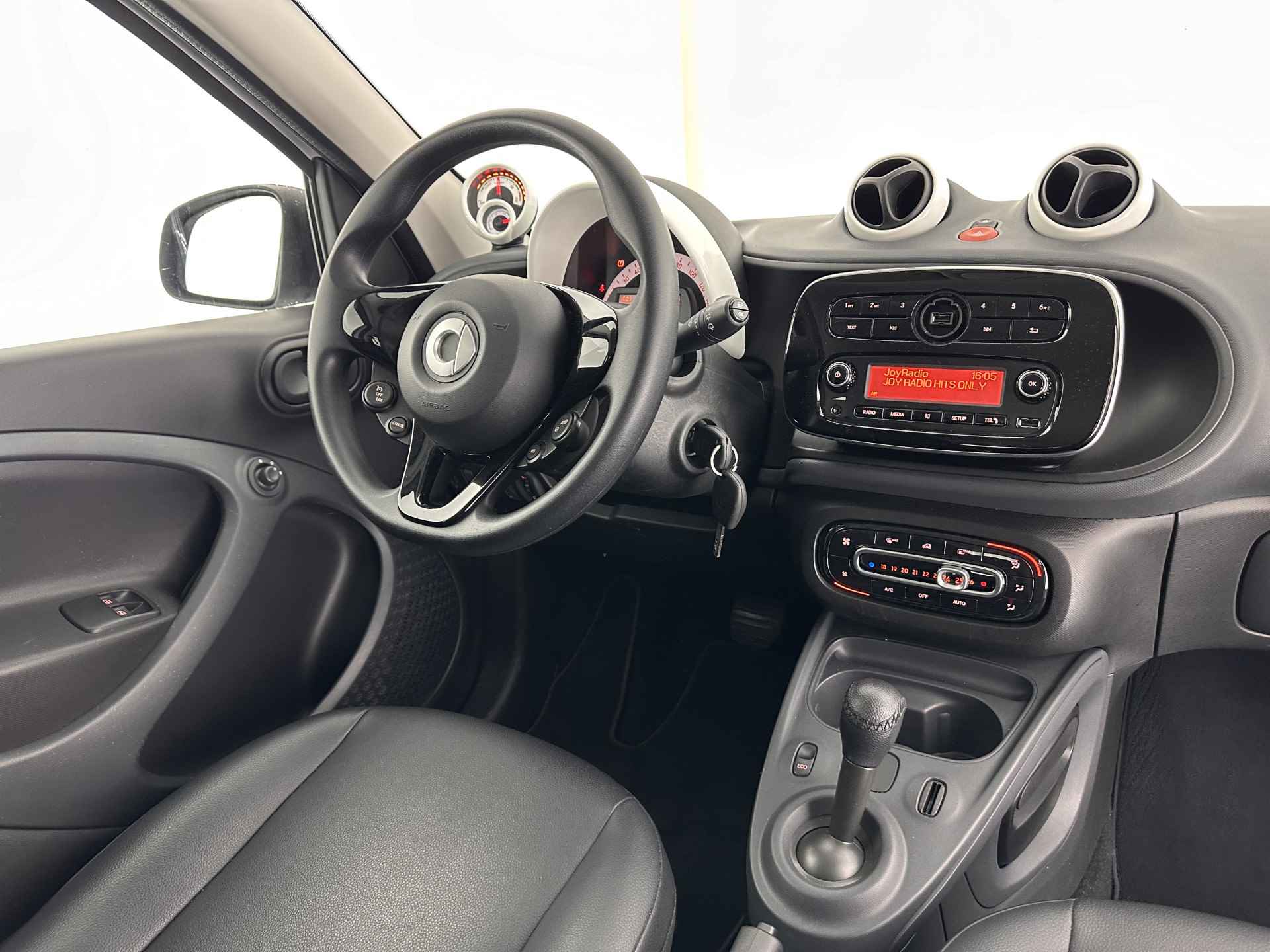 Smart Forfour EQ Business Solution Cool&Audio Pack 18 kWh [ 3-Fase ] (INCL-BTW) *FULL-LEATHER | AIRCO | DAB | CRUISE | COMFORT-SEATS | 15''ALU* - 7/28