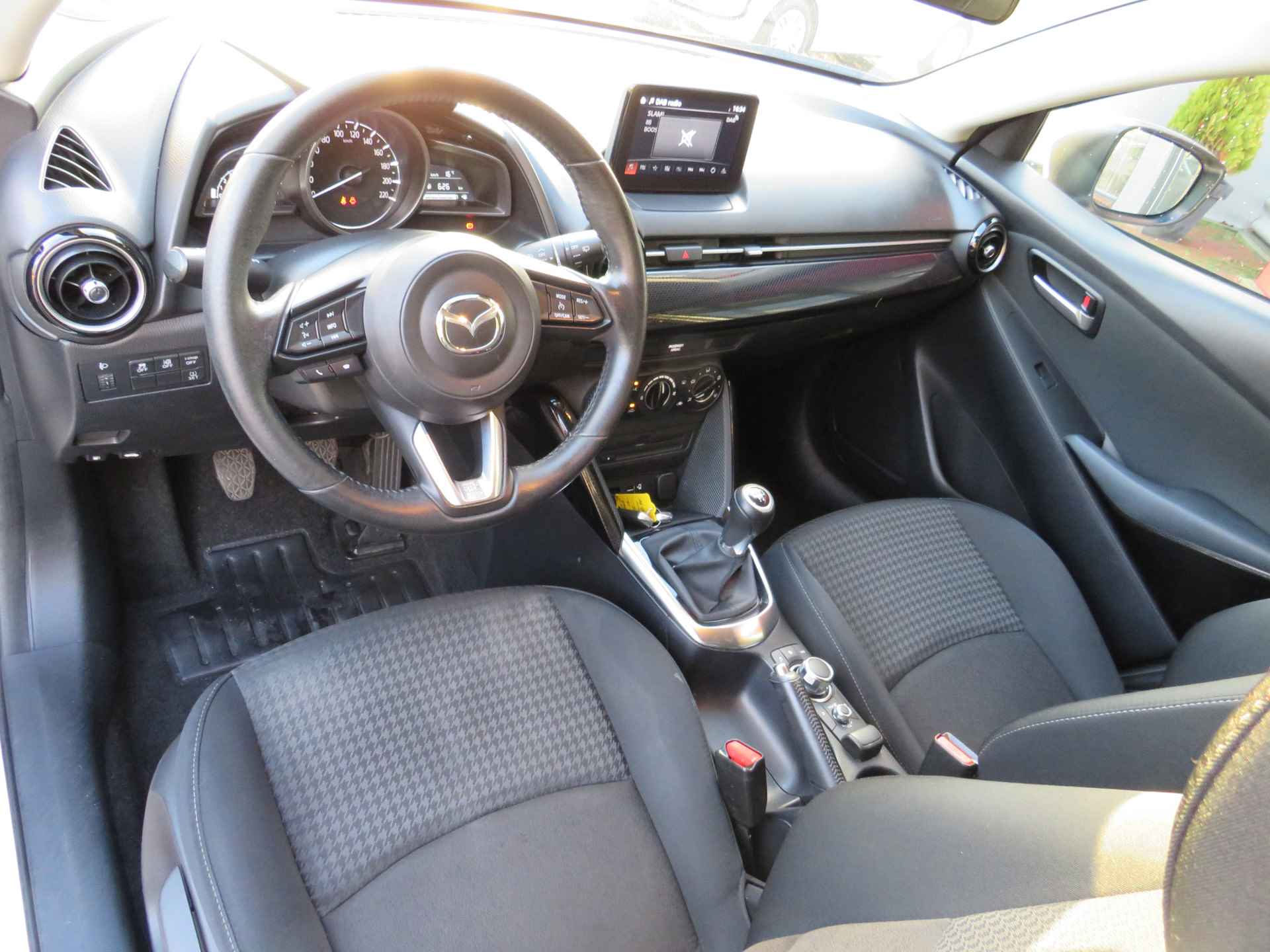 Mazda 2 1.5 Skyactiv-G Sport Selected | Airco | Cruise Control | Parkeercamera | Incl. BOVAG Garantie | Bluetooth | - 12/32