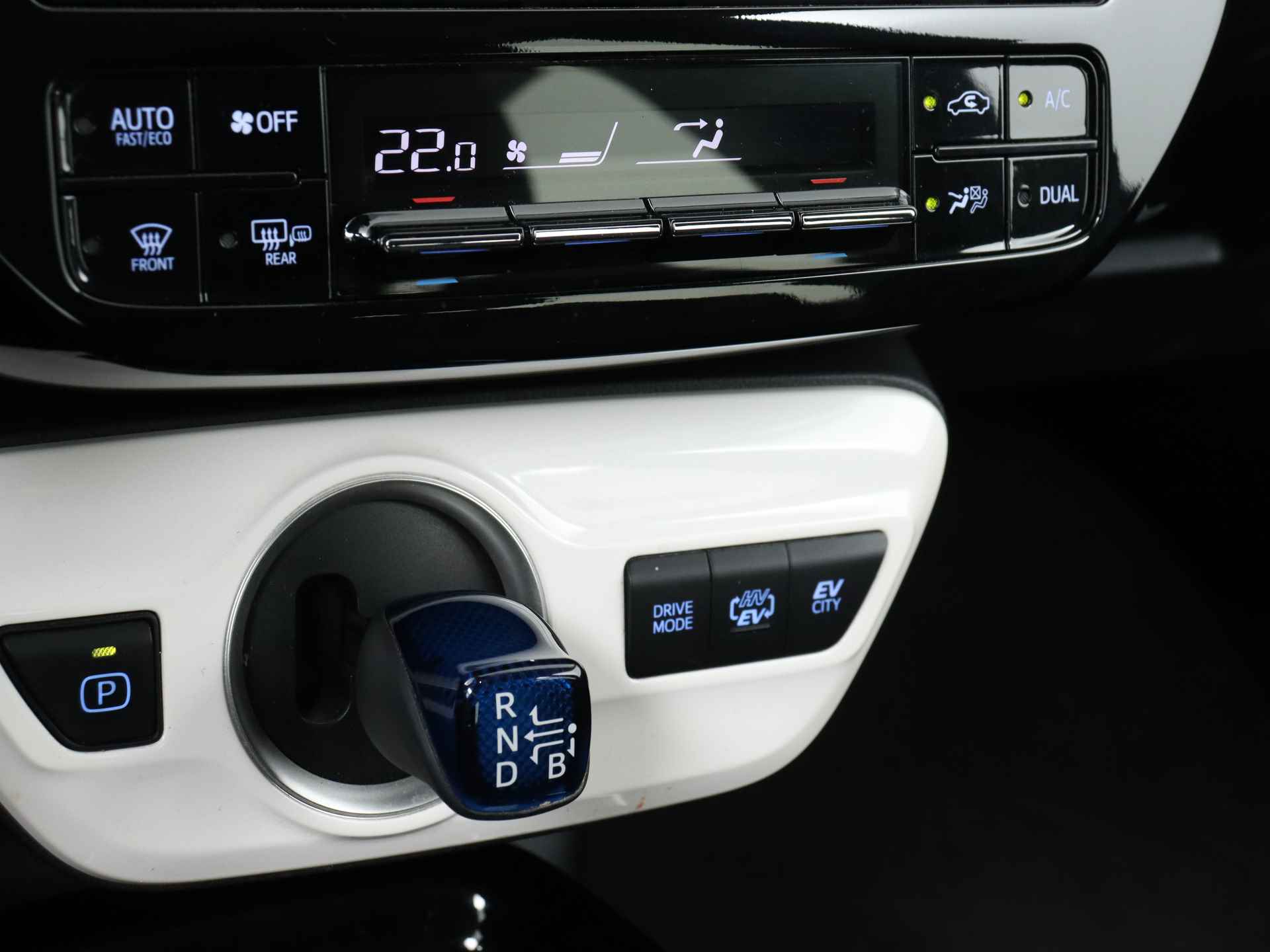 Toyota Prius 1.8 Plug-in Hybrid Dynamic Limited | navigatie | camera | bluetooth | - 10/40