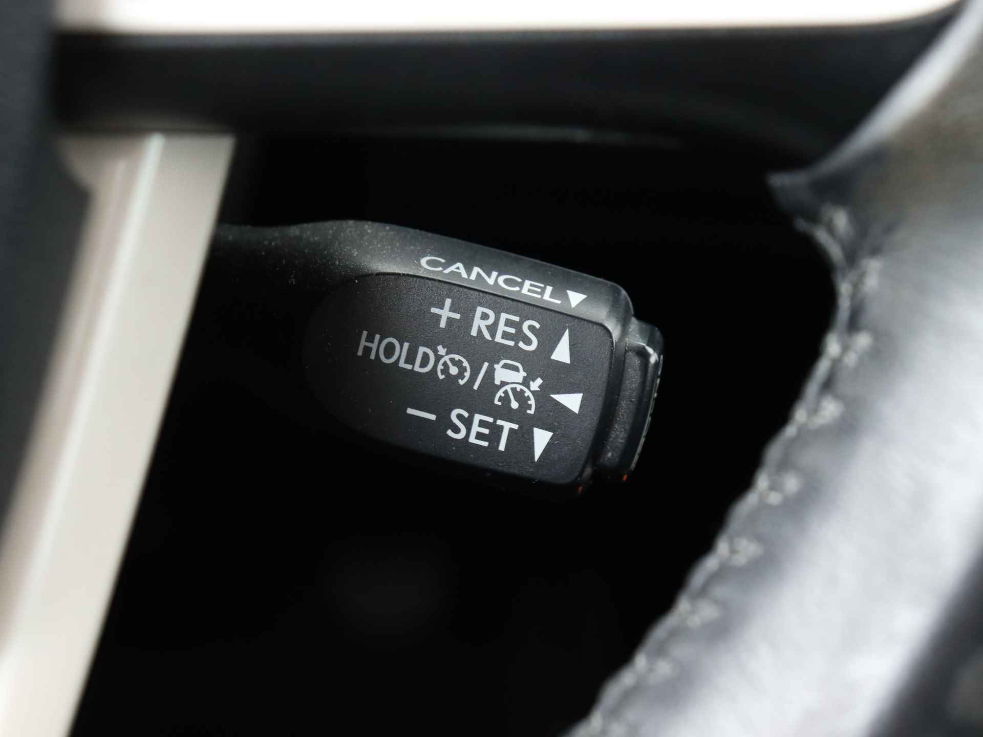 Toyota Prius 1.8 Plug-in Hybrid Dynamic Limited | navigatie | camera | bluetooth | - 22/40