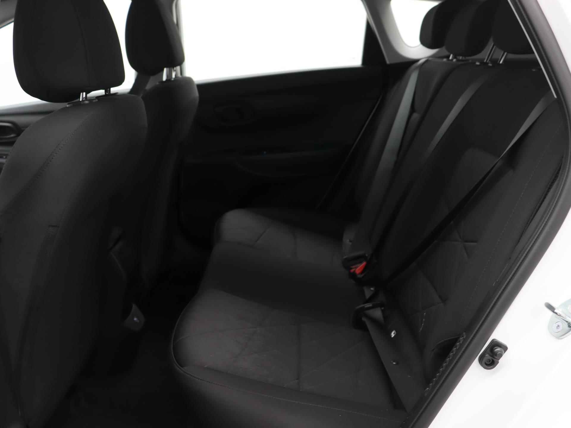 Hyundai Bayon 1.0 T-GDI Comfort Smart Aut. | Incl. €2000,- Voorraadactie! | Navigatie | Apple Carplay | Camera | Lm-wielen | - 11/24