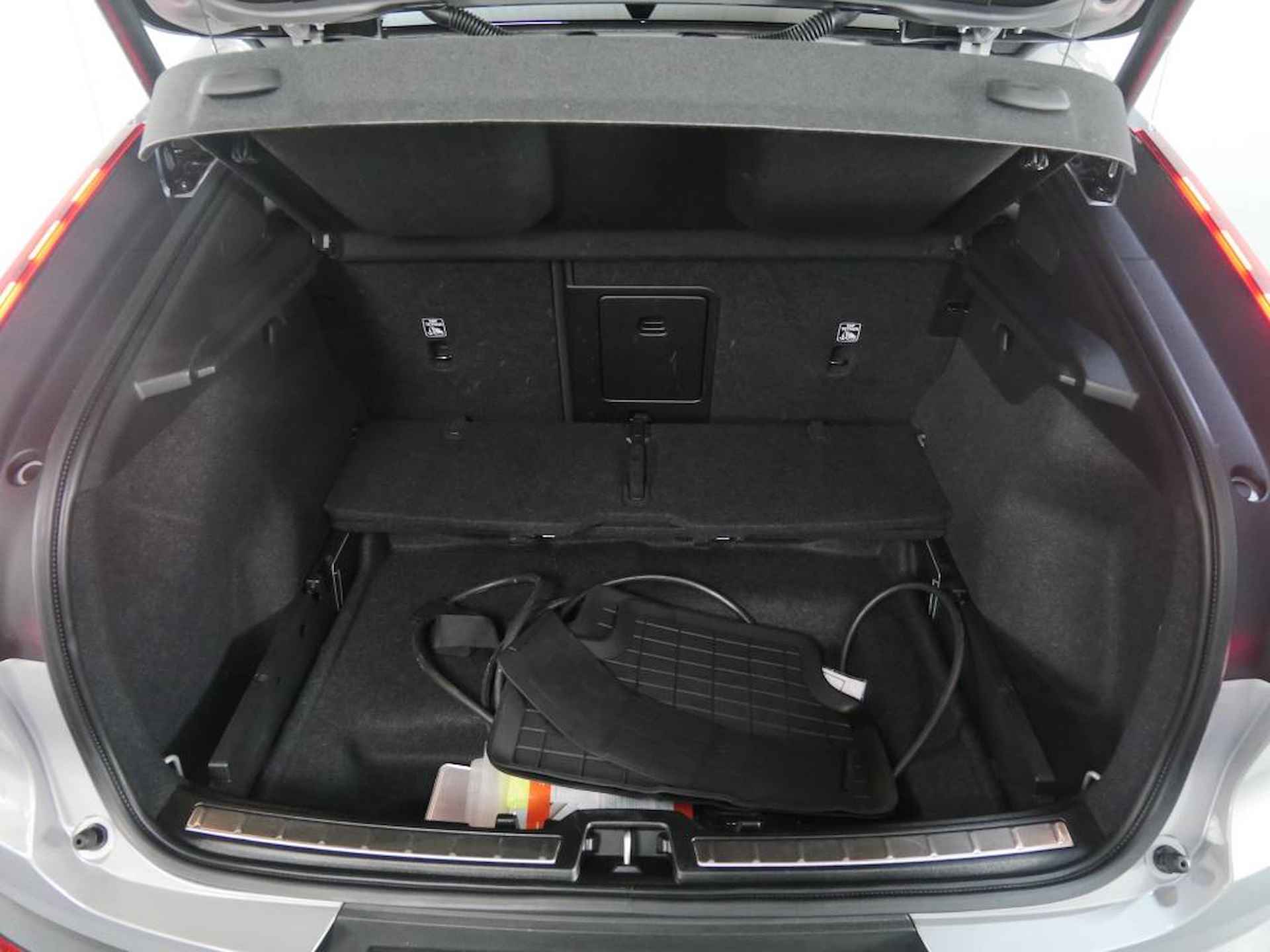 Volvo C40 Recharge Ultimate / Harman Kardon /Panoramadak/360 camera - 14/46