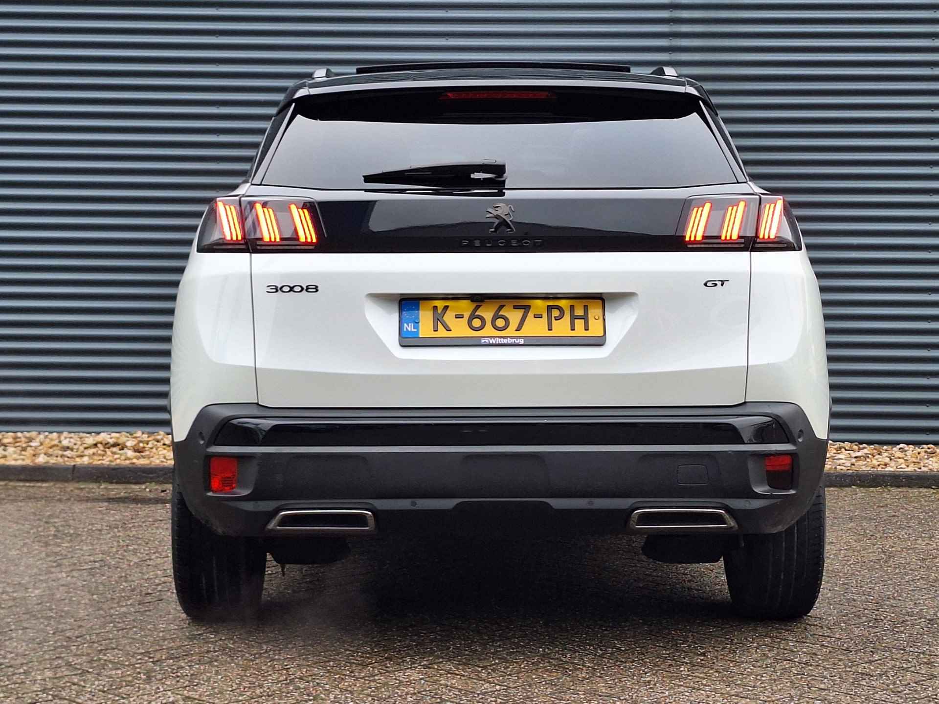 Peugeot 3008 1.2 PureTech GT | Automaat | Panoramisch Schuifdak | Navigatie | Black Pack | Camera | Focal Sound System | Draadloze Telefoonlader | Keyless Pakket | - 14/56