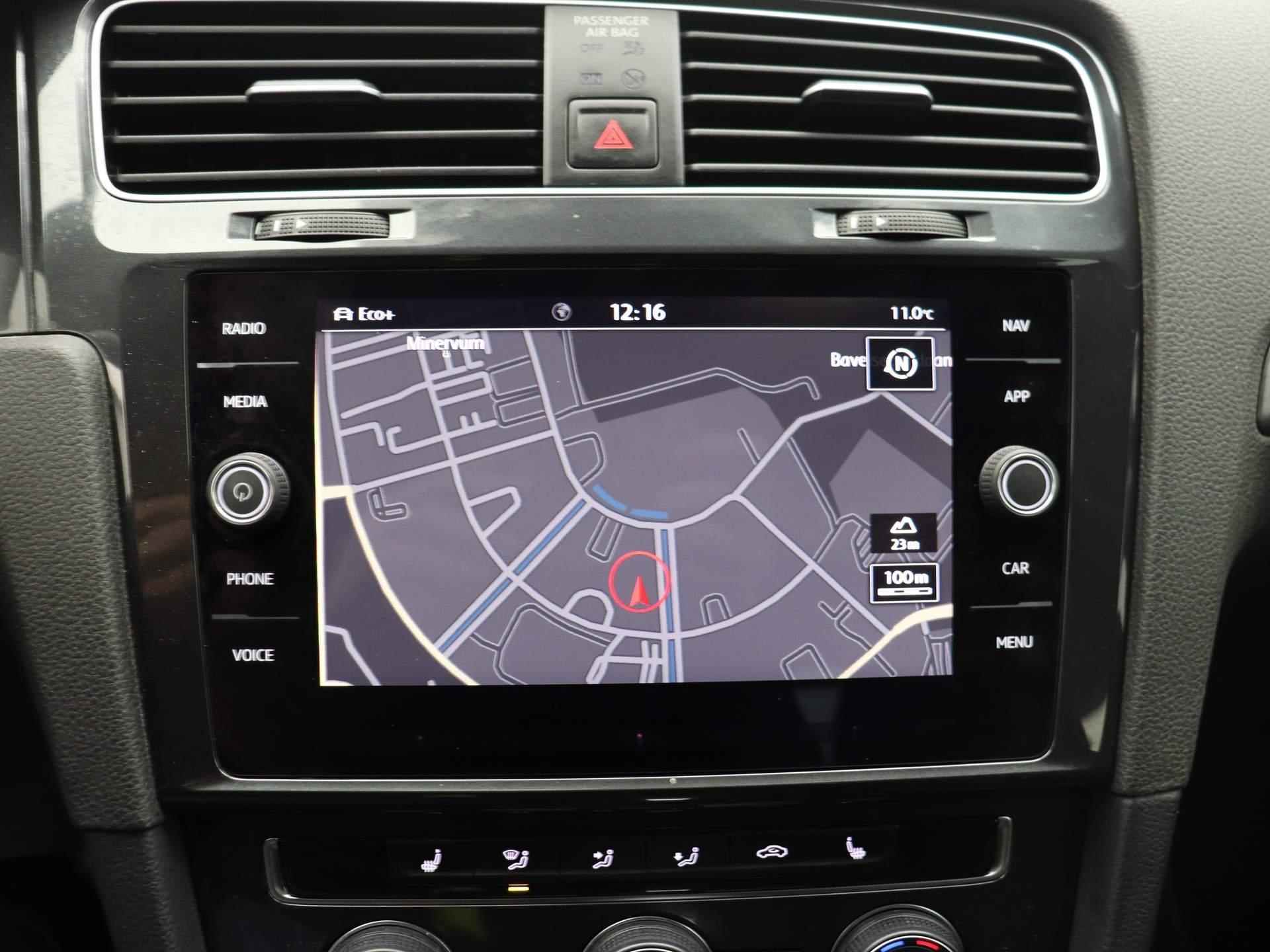 Volkswagen e-Golf E-DITION | Navigatie | Stoel verwarming - 9/26