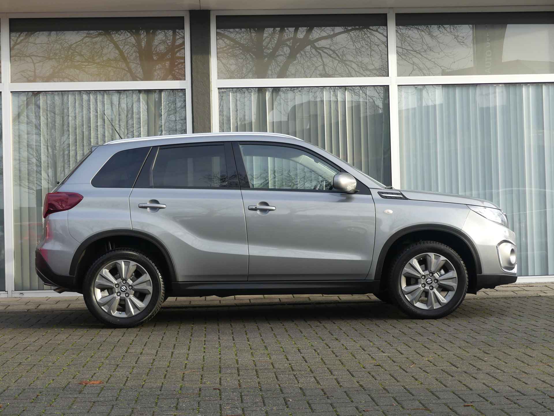 Suzuki Vitara 1.5 Hybrid Select, Automaat, ORG NL, 6 jaar GARANTIE! All-Seasons, Keyless, Dealeronderhoud - 3/28