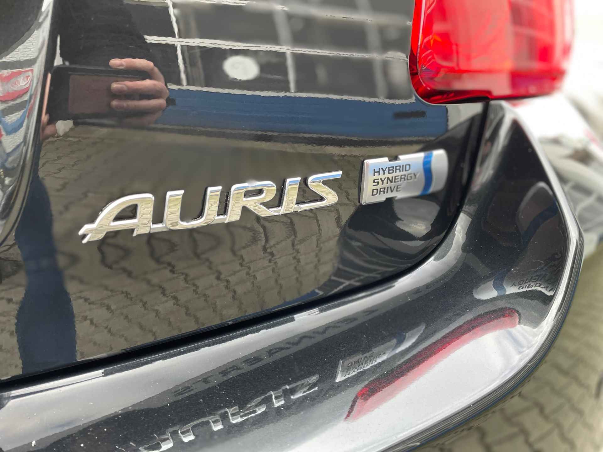 Toyota Auris 1.8 Full Hybrid Dynamic Business - 11/30