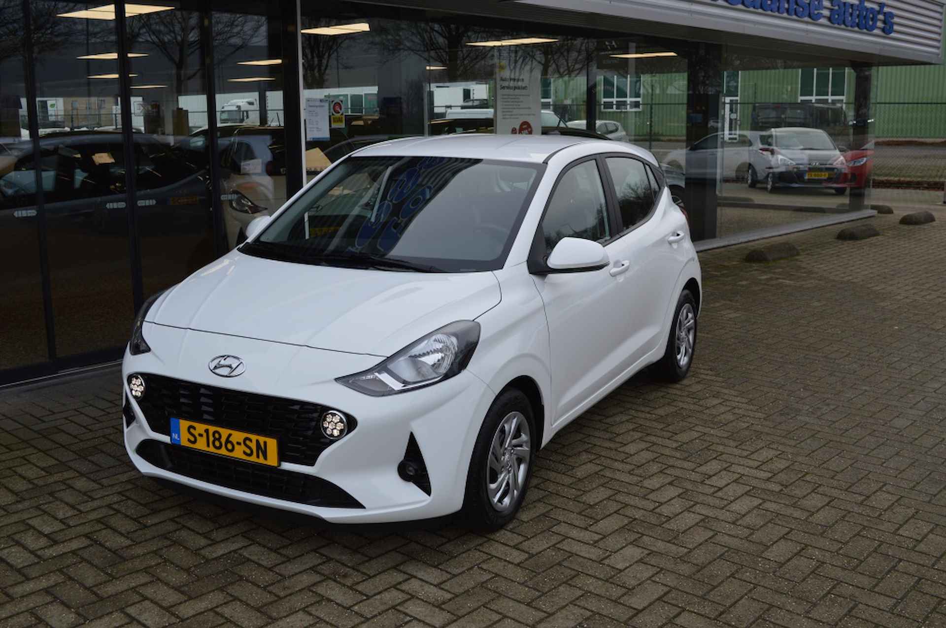 Hyundai i10 1.0 Comfort Carplay Cruise NL-auto - 2/21