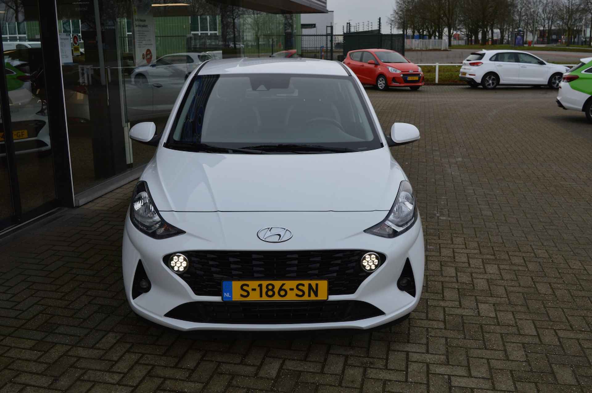 Hyundai i10 1.0 Comfort Carplay Cruise NL-auto - 3/21