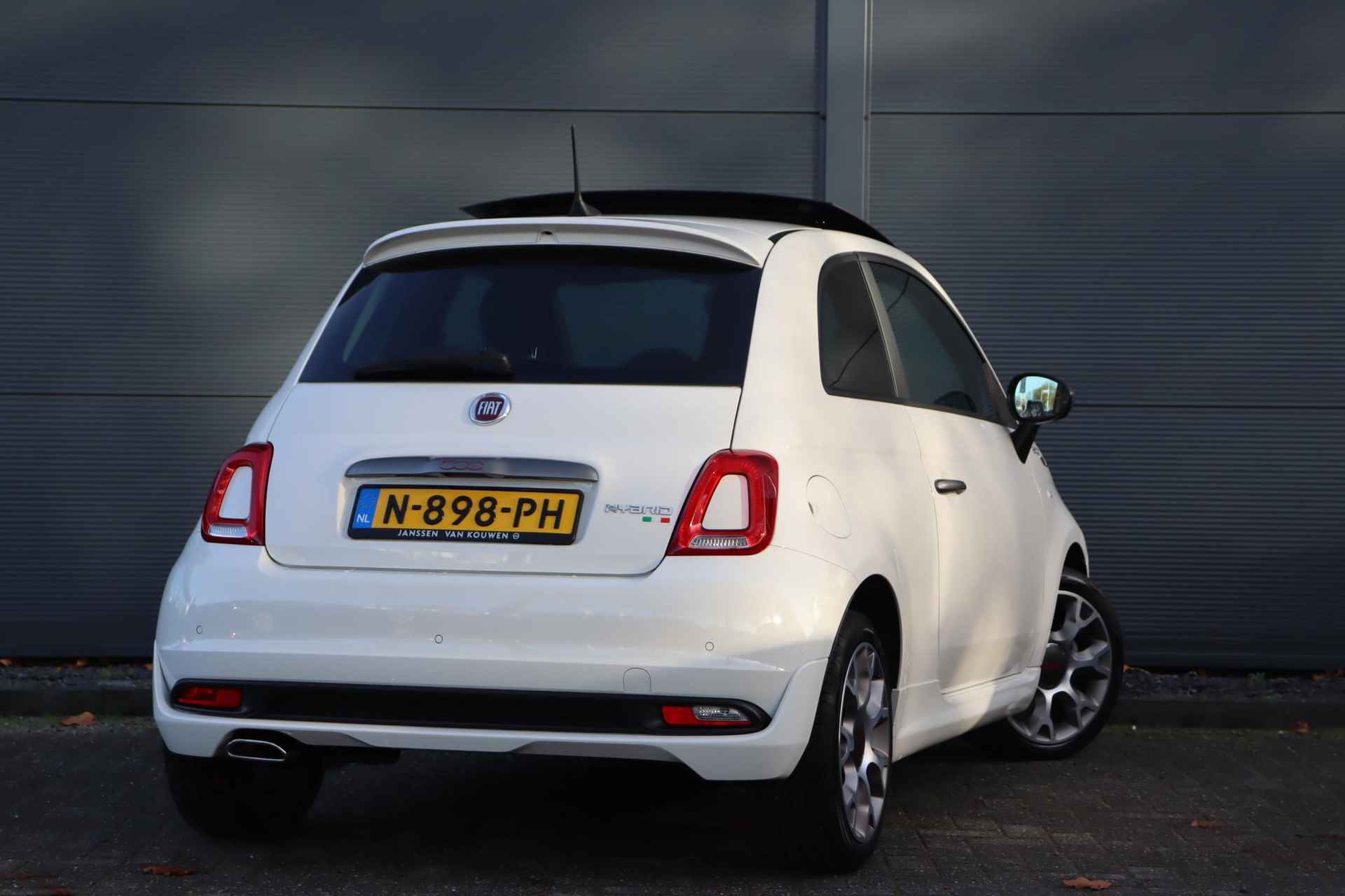 Fiat 500 1.0 Hybrid Sport / 11.000 KM! / Schuifdak / Carplay - 6/26