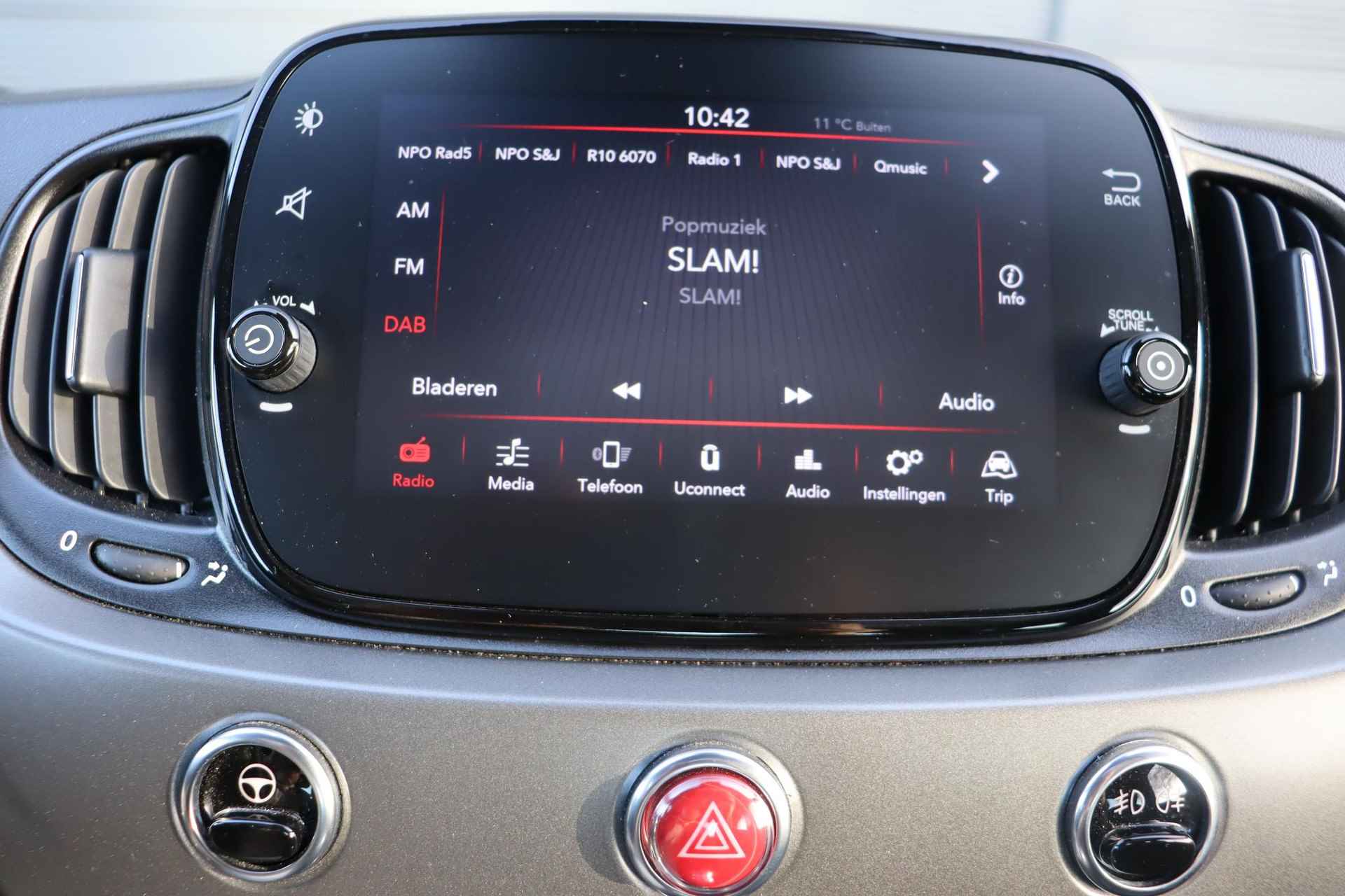 Fiat 500 1.0 Hybrid Sport / 11.000 KM! / Schuifdak / Carplay - 19/26