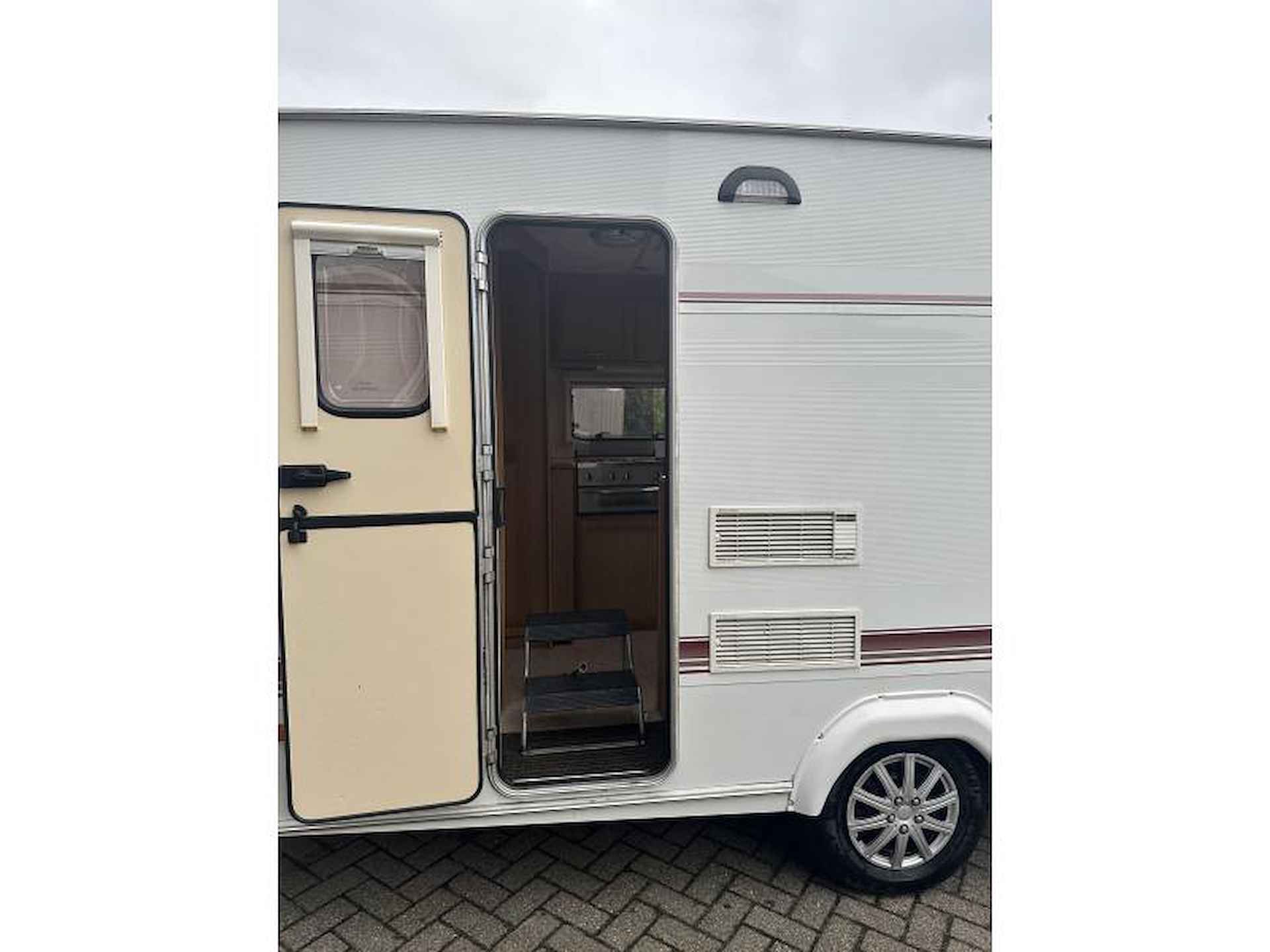 Elddis Force 4502 / mover + supertoiletruimte - 10/25