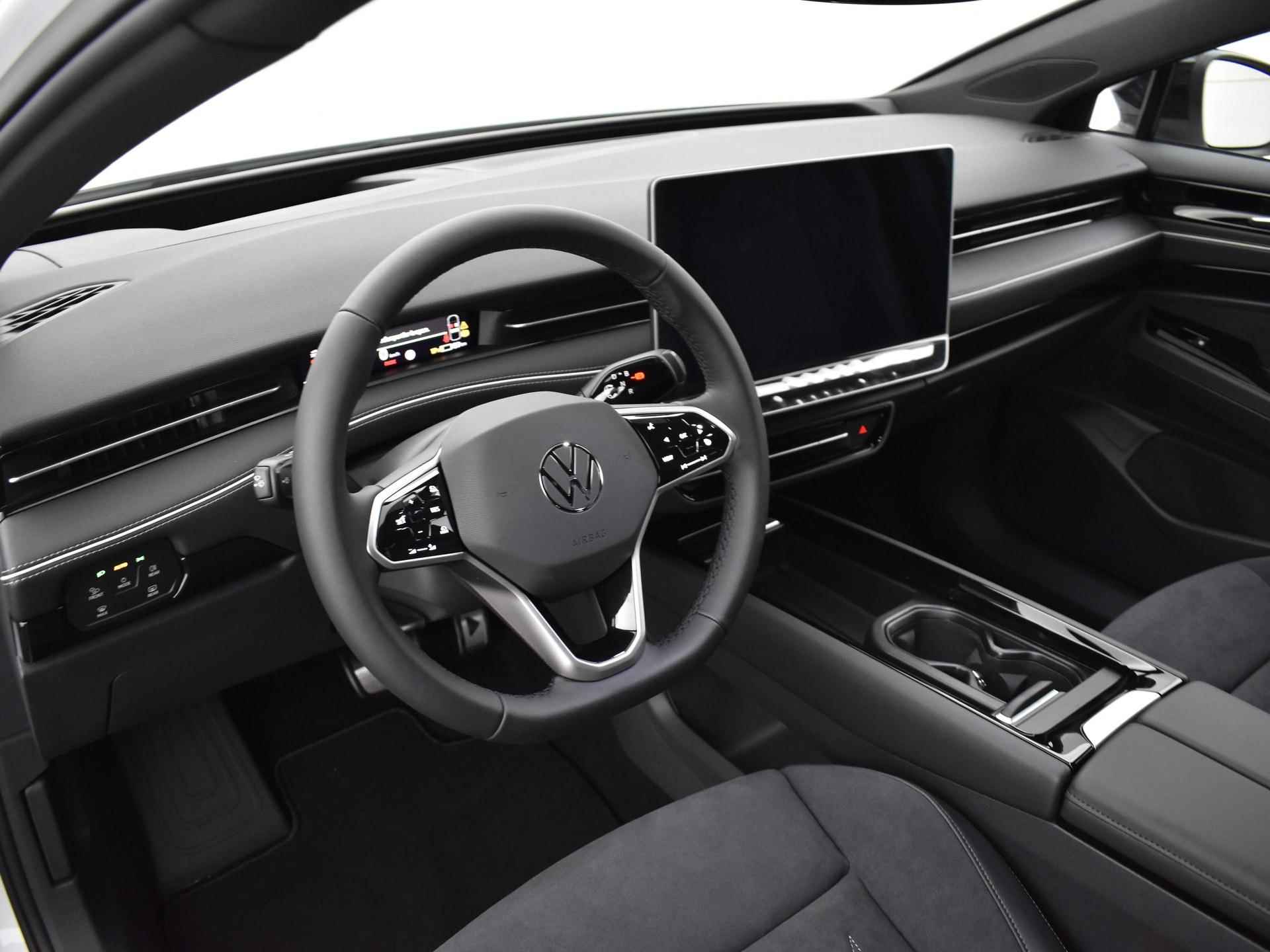 Volkswagen ID.7 Pro Business 77 kWh 286 pk electr. aandrijving · Interieur Pakket: Interieur pakket plus in donkergrijs met zwart · - 18/45