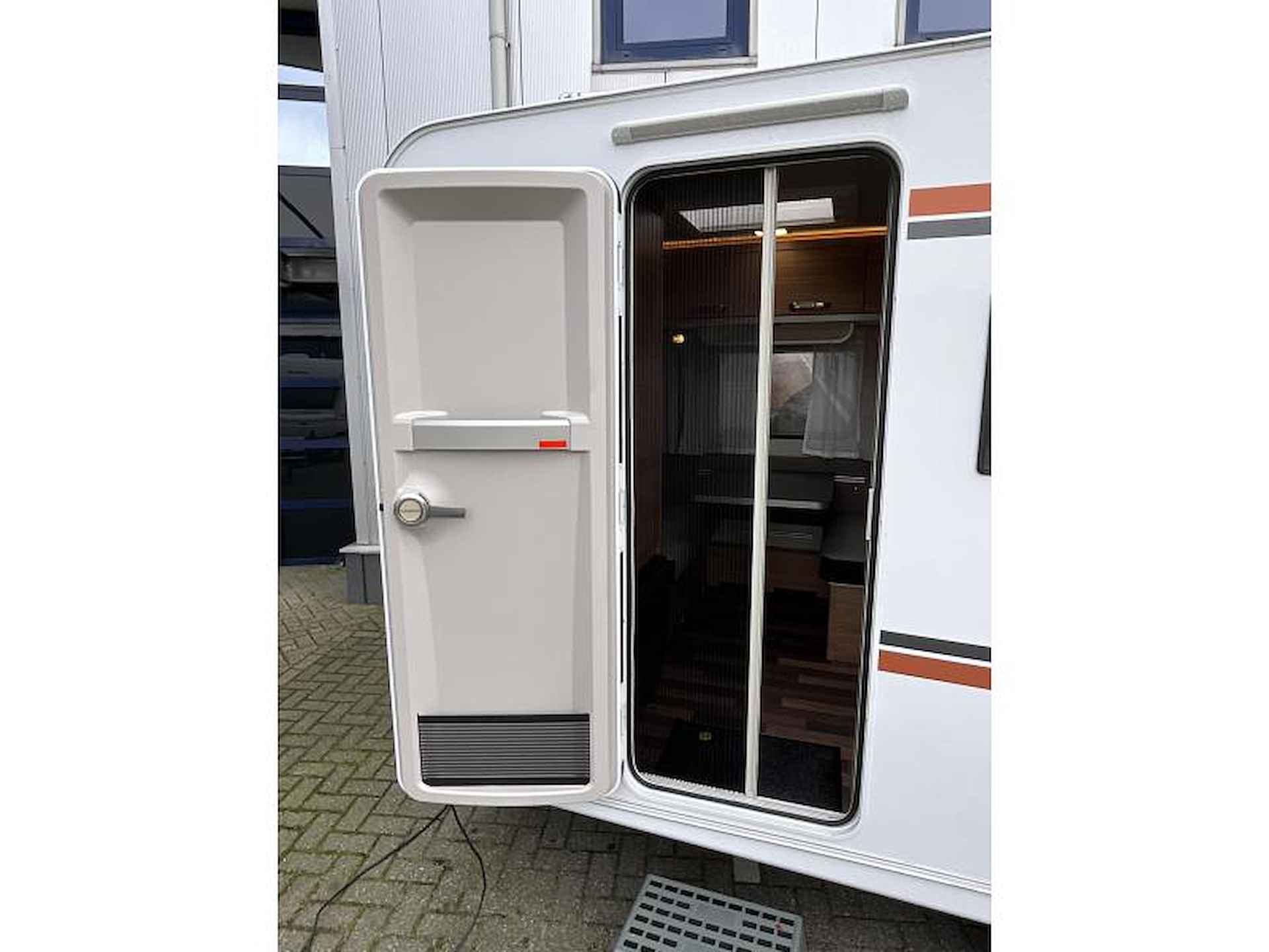 Weinsberg CaraOne Edition HOT 420 QD ACTIE MODEL - 3/11