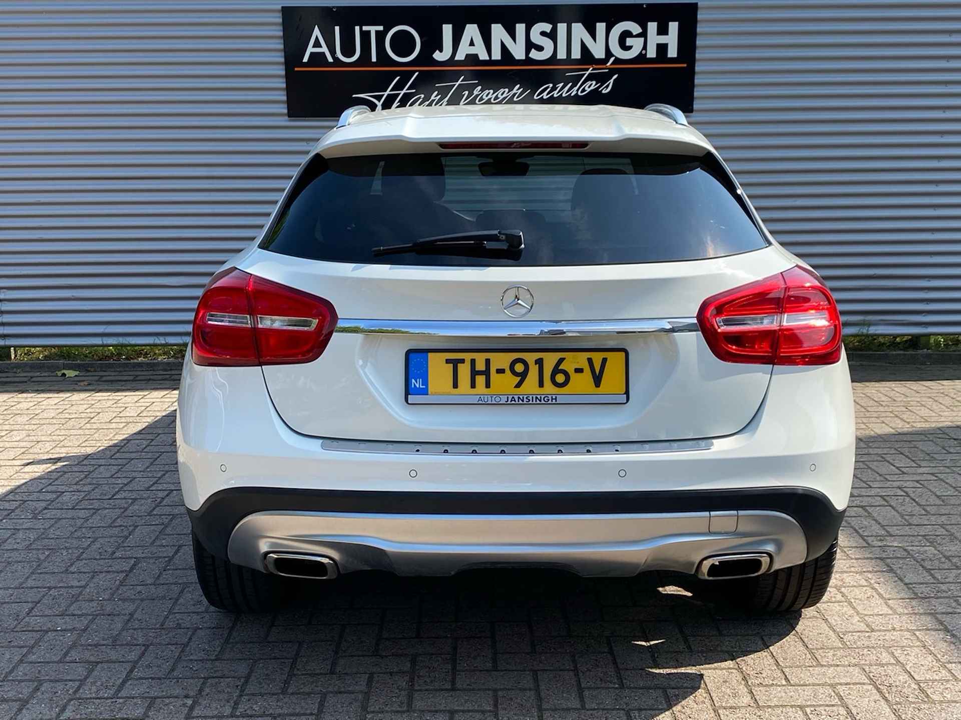 Mercedes-Benz GLA 200 Edition 1 | Airco | Cruise Control | Stoelverwarming | Lederen Bekleding | RIJKLAARPRIJS INCL 12 MAANDEN GARANTIE EN BEURT - 4/26