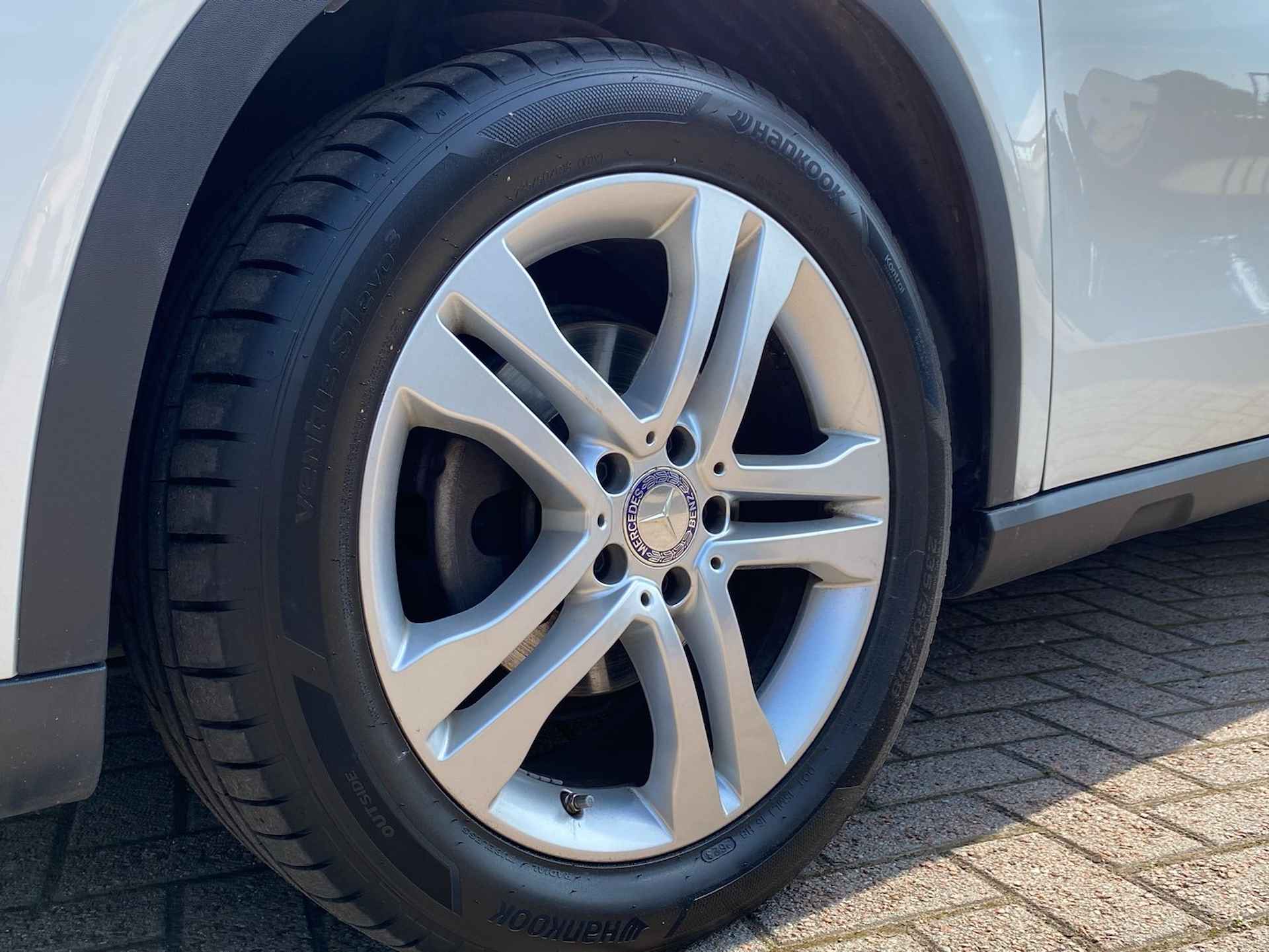 Mercedes-Benz GLA 200 Edition 1 | Airco | Cruise Control | Stoelverwarming | Lederen Bekleding | RIJKLAARPRIJS INCL 12 MAANDEN GARANTIE EN BEURT - 24/26