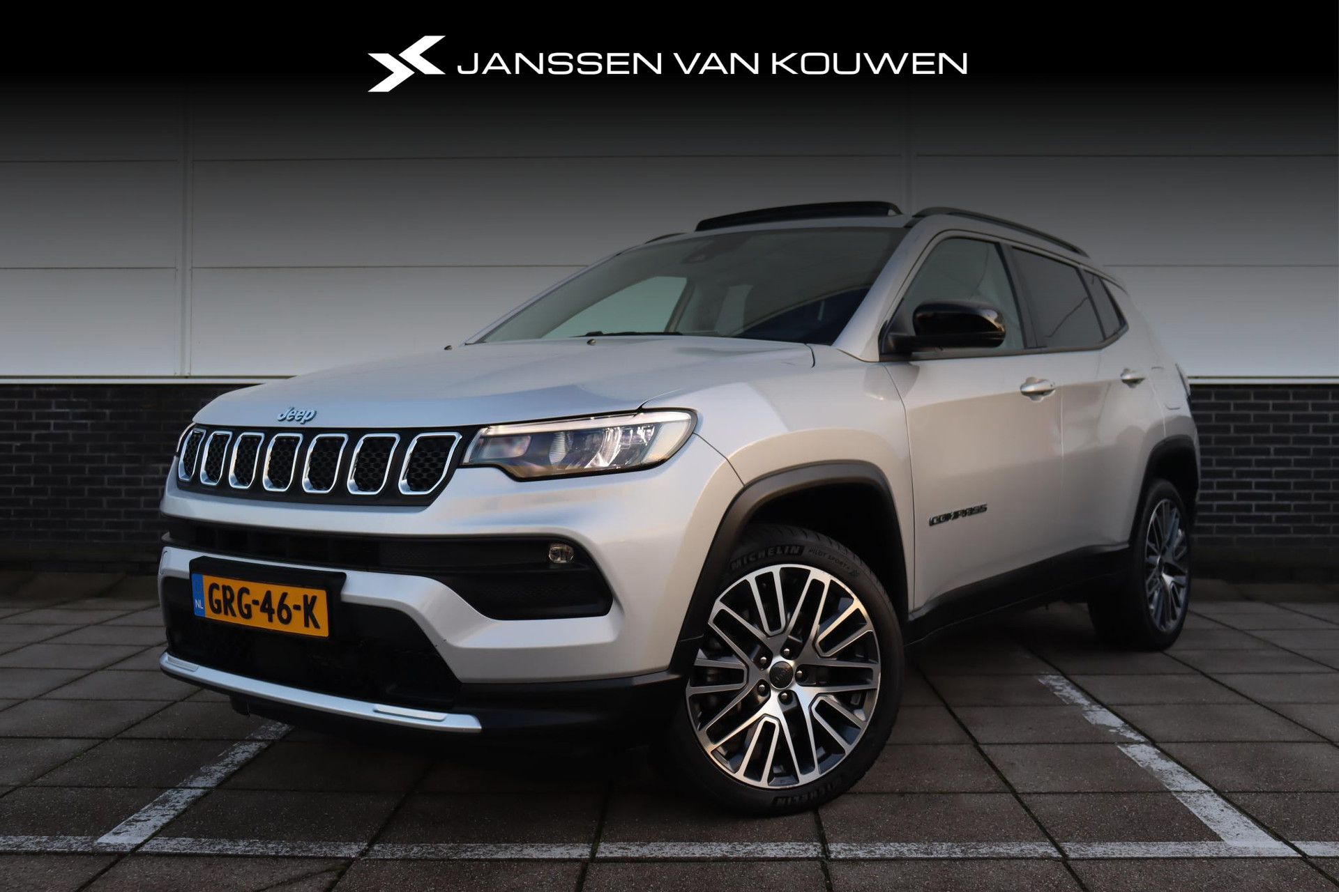 Jeep Compass 4xe 190 Plug-in Hybrid Electric Limited Lease Panoramadak Winter Pakket Adaptieve Cruise Control