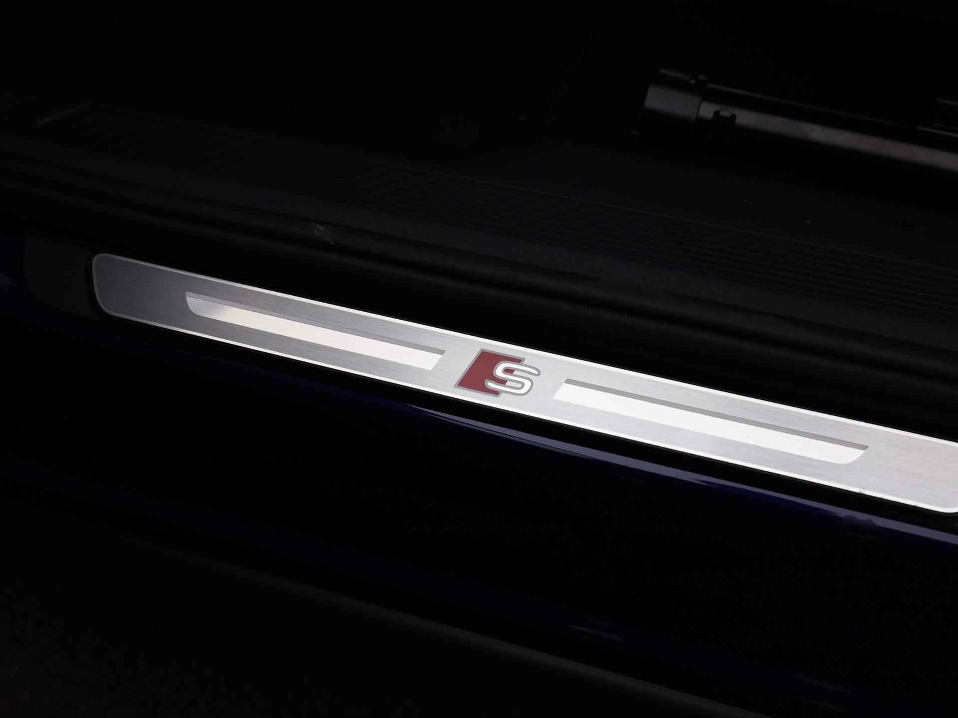 Audi Q4 e-tron S Edition e-tron 45 210kW/286pk 82Kwh Hatchback El · MEGA Sale - 25/53