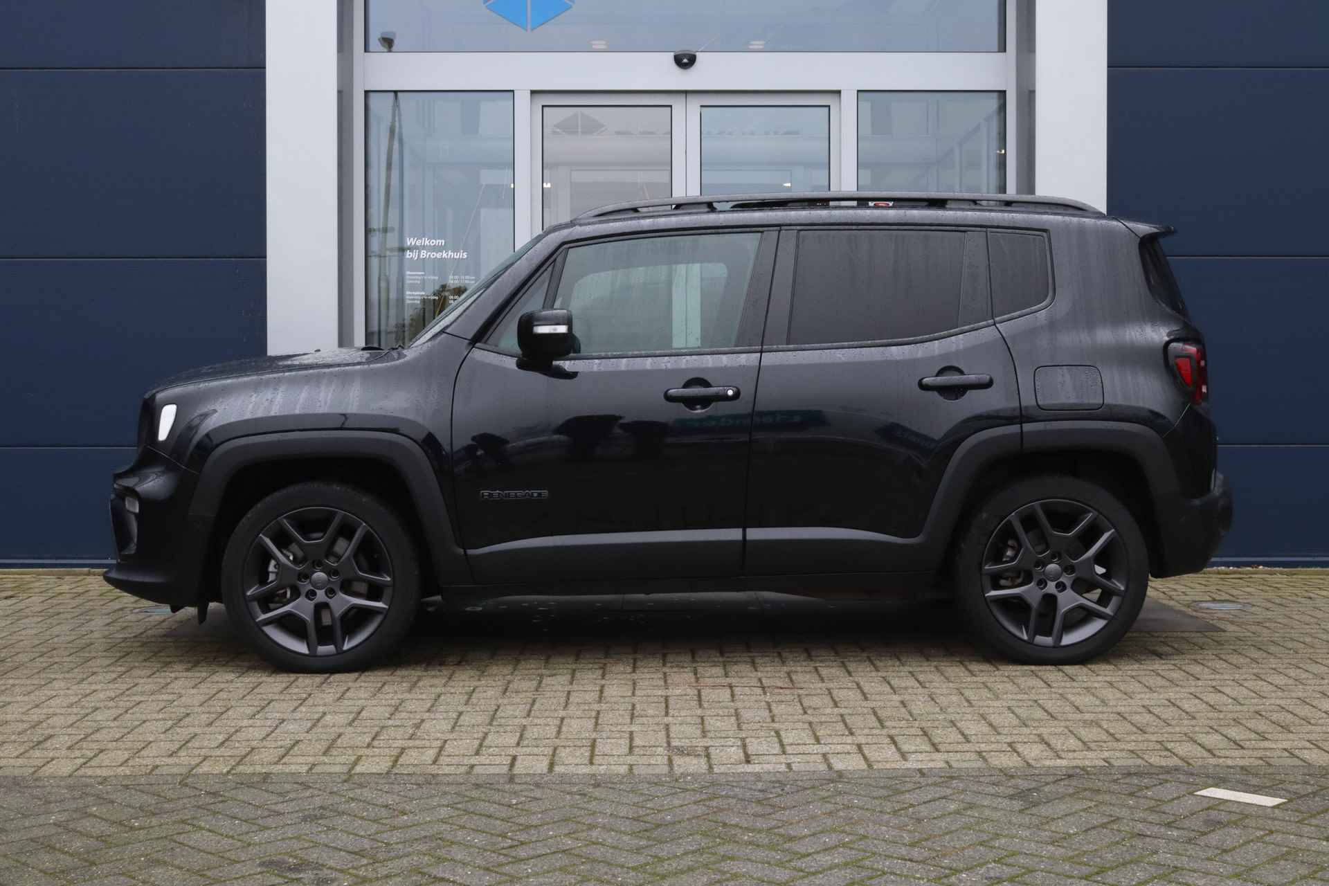 Jeep Renegade 4xe 240 Plug-in Hybrid Electric S - 2/50