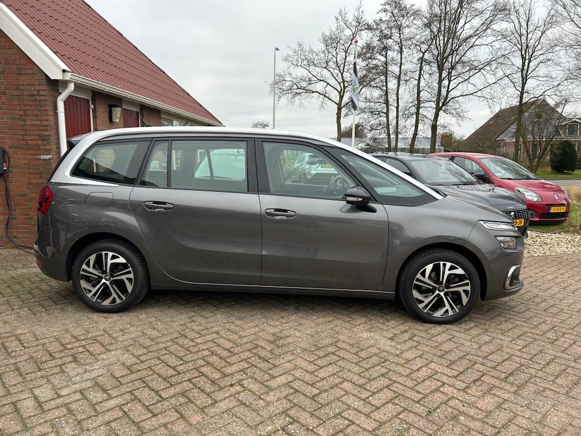 CITROEN C4 Grand Spacetourer 1.2 PURETECH BUSINESS AUTOMAAT 7 PERSOONS UITVOERING TREKHAAK 38 - 2/26