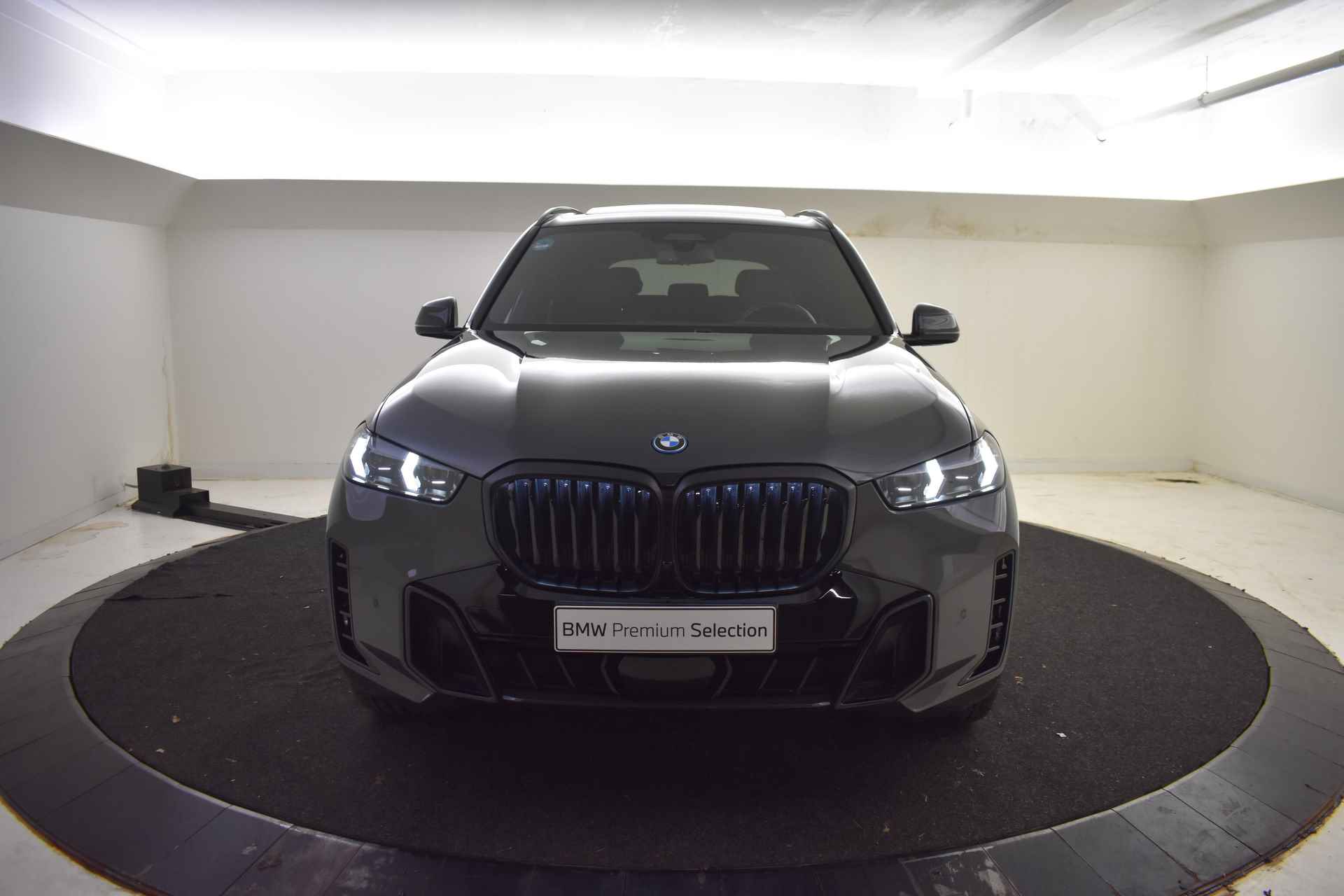 BMW X5 xDrive50e High Executive M Sport Automaat / Panoramadak Sky Lounge / Trekhaak / Parking Assistant Professional / Adaptieve LED / Soft-Close / Comfort Access - 58/63