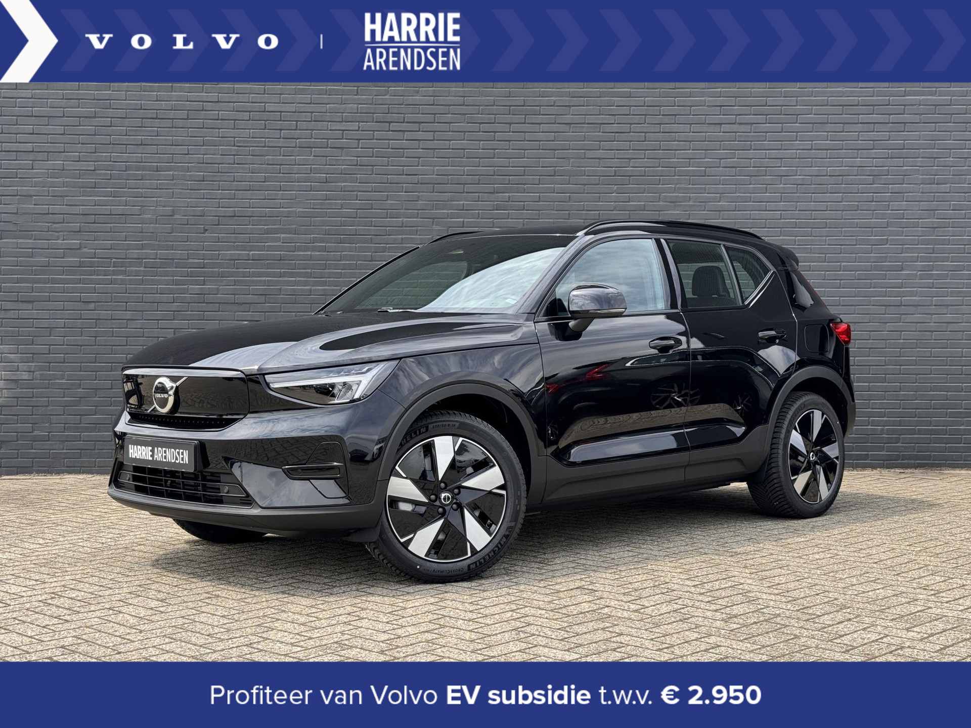 Volvo XC40 Single Motor Plus | €2.950 Volvo Subsidie | Adaptieve Cruise Control | Navigatie | Stoel- en stuurverwarming | Keyless Entry | Elektrische achterklep