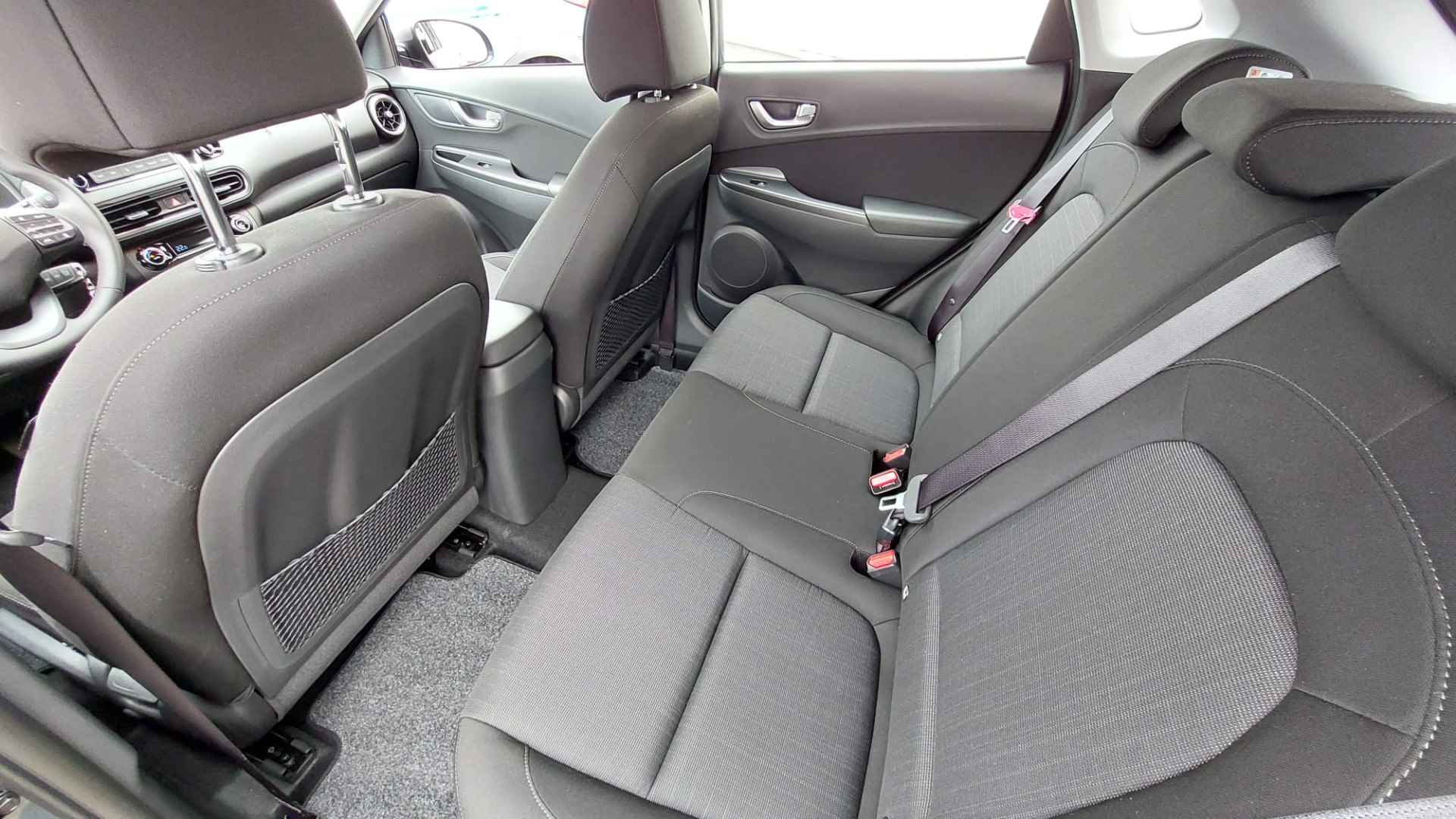 Hyundai KONA 1.6 GDI HEV Comfort Smart - 8/24