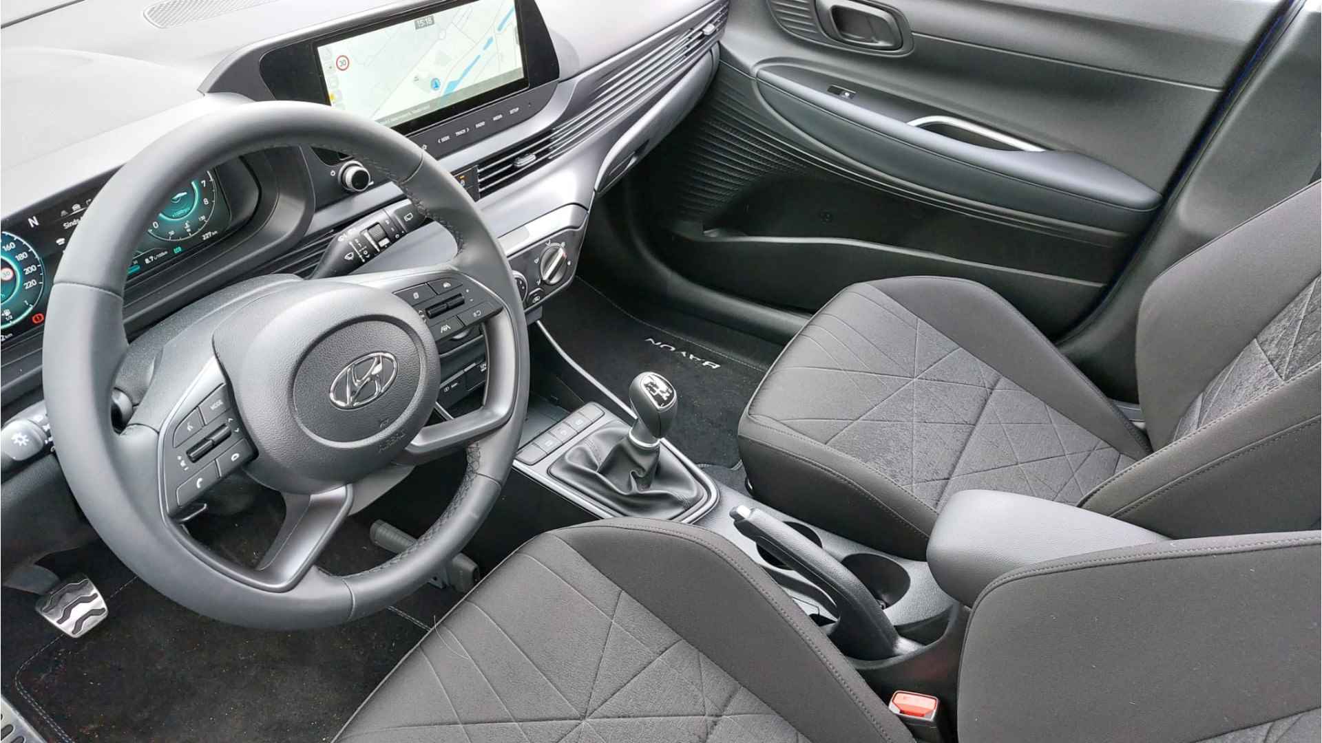 Hyundai KONA 1.6 GDI HEV Comfort Smart - 18/24