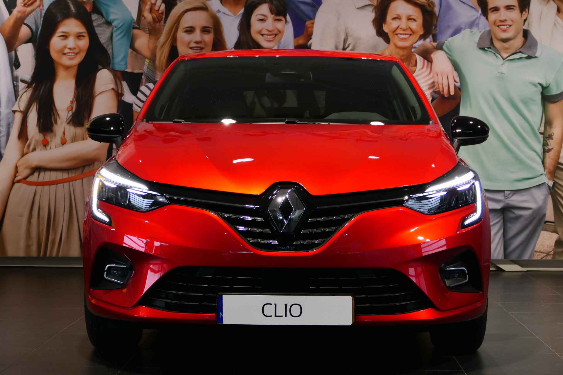 Renault Clio 1.0 TCe 90 Techno - Sensoren V+A, Dealer Onderhouden, Camera, Cruise - 2/36