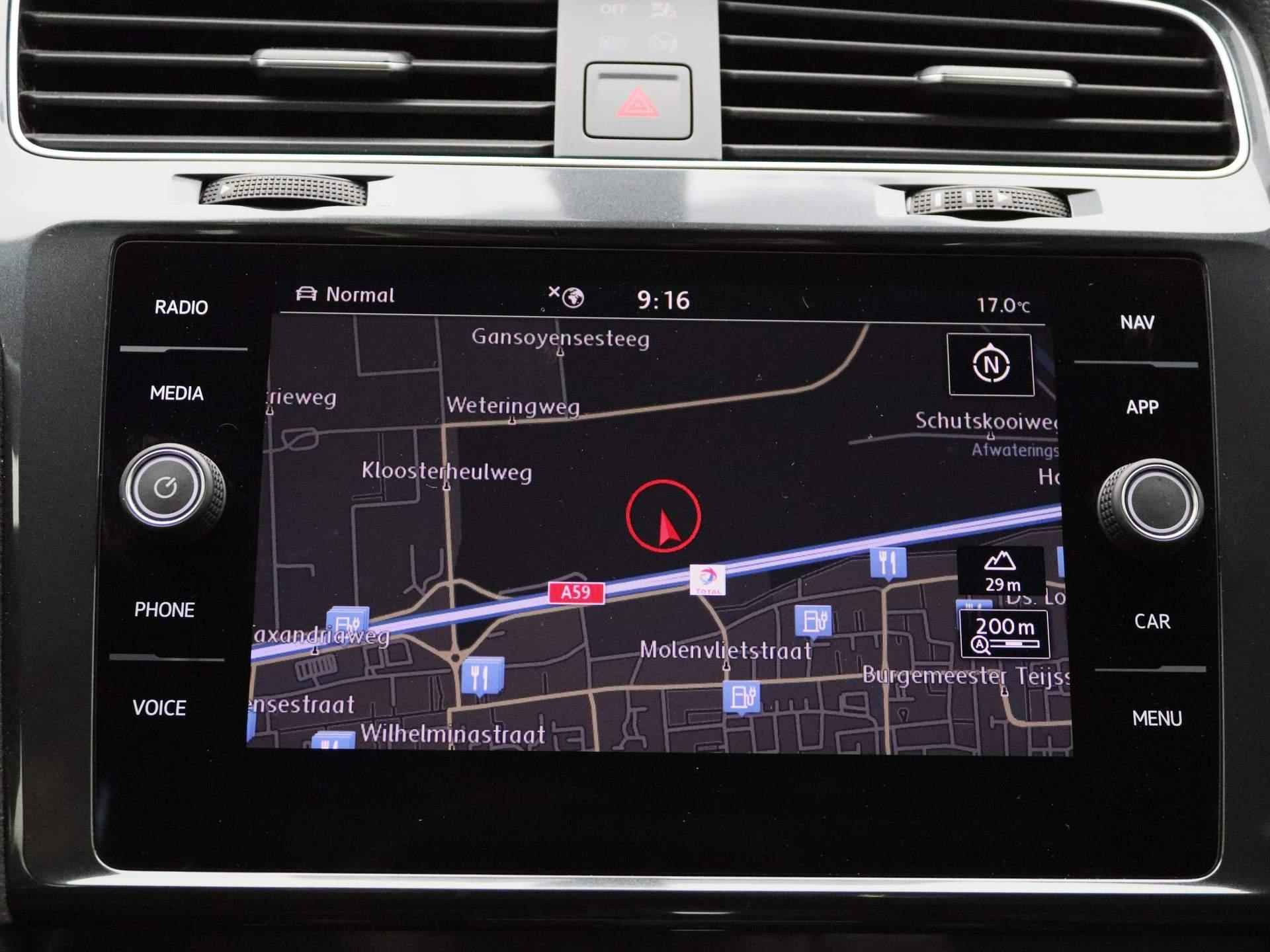 Volkswagen e-Golf E-DITION | Navigatie | Climate Control | Parkeersensoren | - 16/35