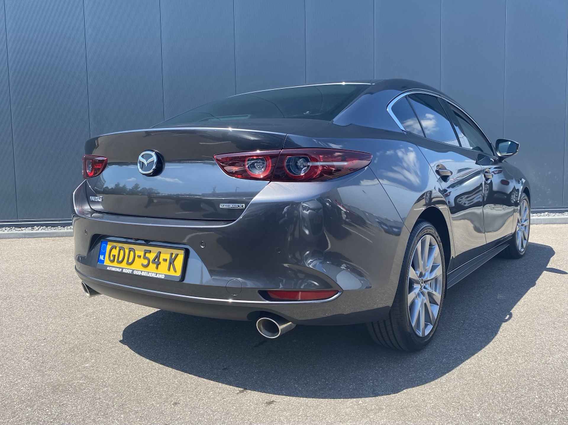 Mazda 3 2.0 SkyActiv-X Luxury 180PK / Leder / Bose Audio / Camera - 9/27