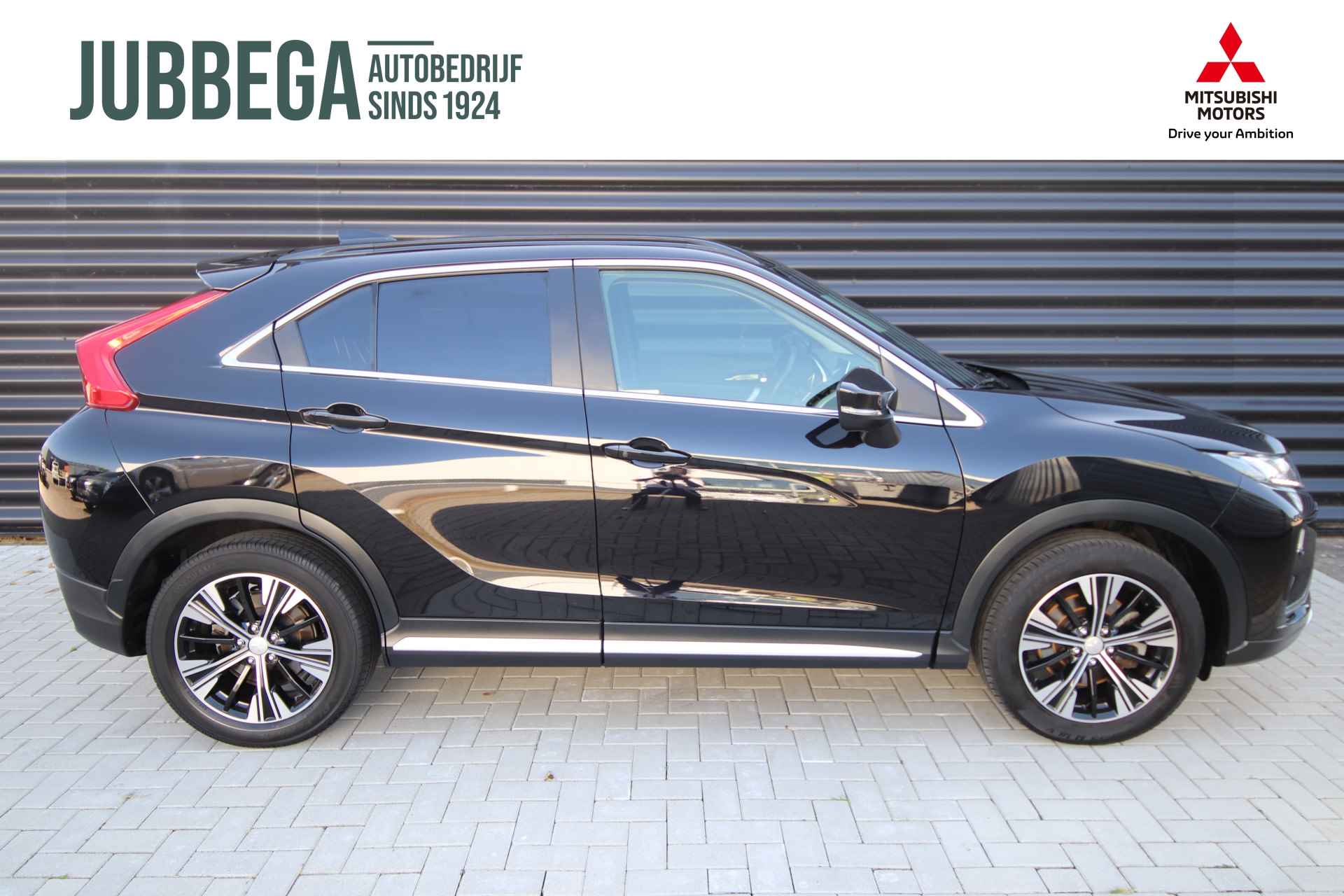 Mitsubishi Eclipse Cross 1.5 DI-T Instyle Pano, Leder, Adaptive cruise, LED - 25/61