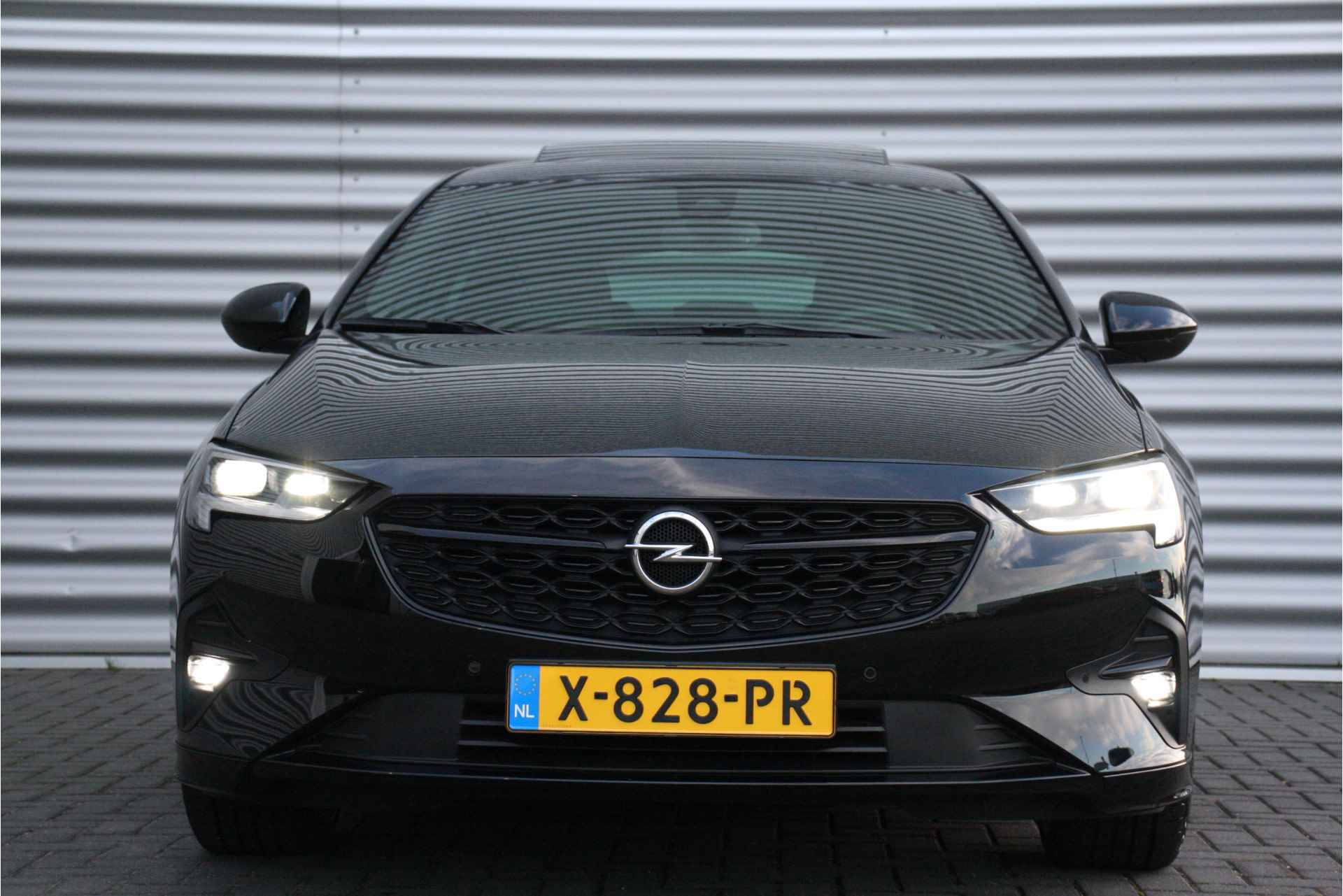 Opel Insignia GRAND SPORT 2.0 TURBO 200PK GS-LINE AUTOMAAT / NAVI / LEDER / CLIMA / LED-MATRIX / AGR / PDC / SCHUIF-KANTELDAK / 20" LMV / OPC- - 5/40