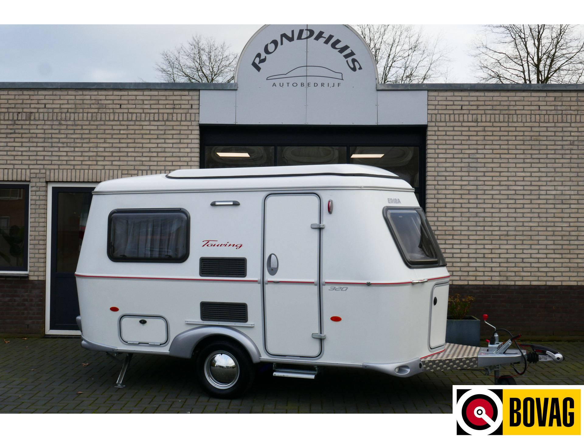 Eriba Touring Pan Familia 320 **Bouwjaar 2020/1e eigenaar/Luifel/Zeer compleet/Zeer nette caravan** bij viaBOVAG.nl