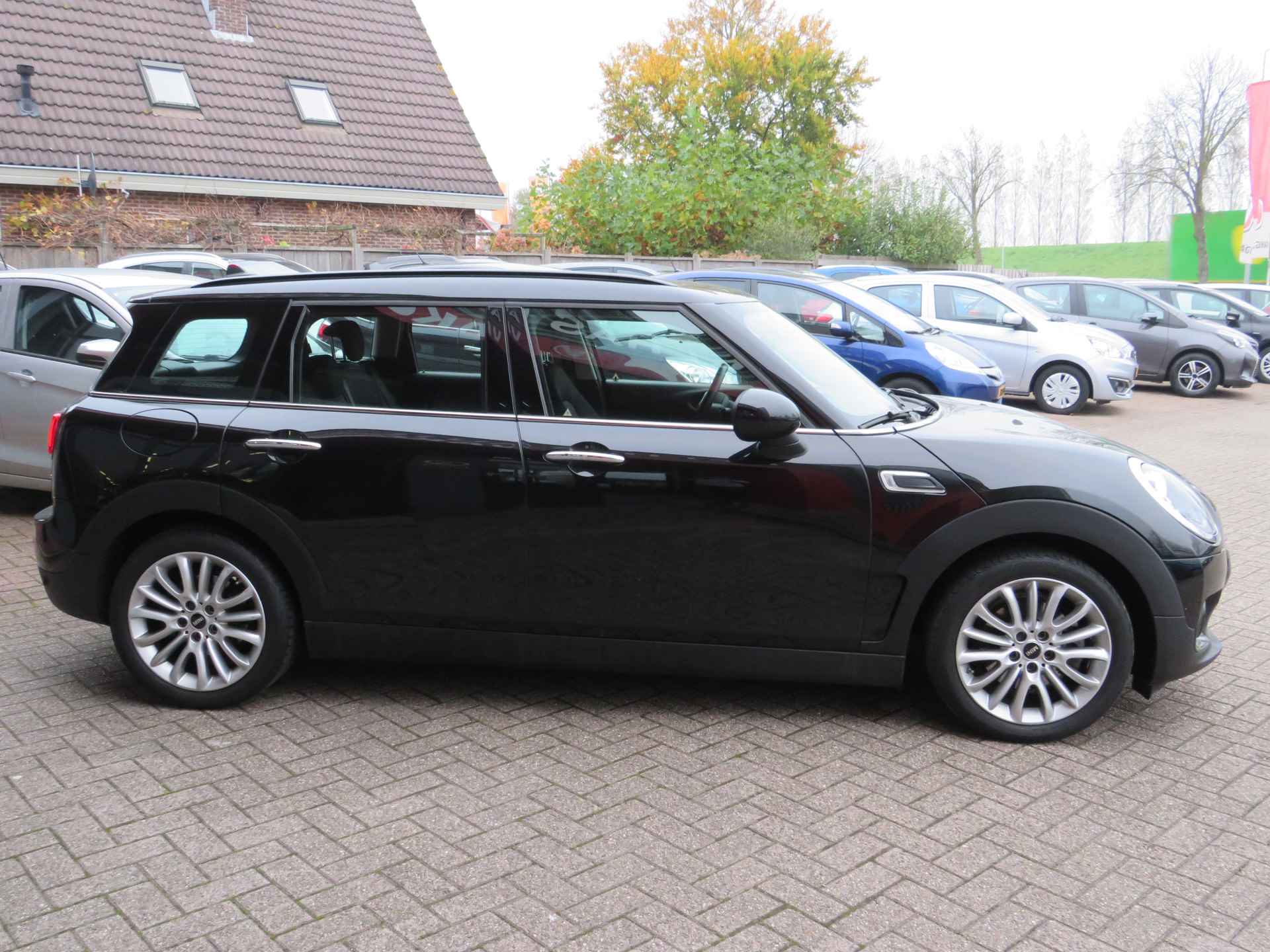 MINI Clubman 1.5 Cooper| 136-PK| Business Edition Automaat! | 1e Eigenaar | Clima-Airco | Cruise Control | Inc. BOVAG-Garantie - 6/12