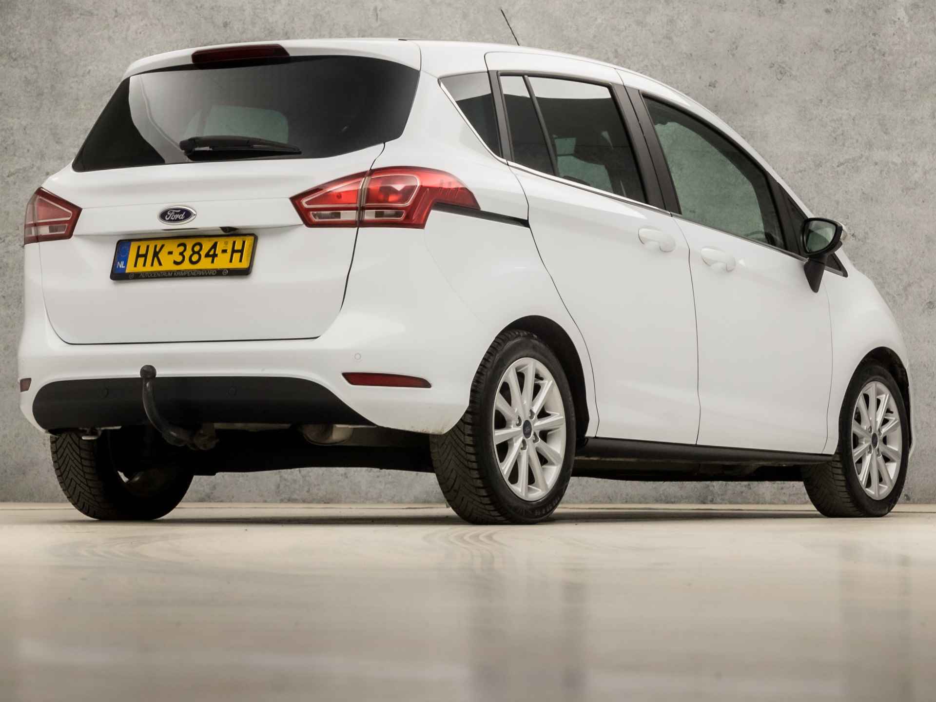 Ford B-MAX 1.0 EcoBoost Titanium (NAVIGATIE, CLIMATE, CAMERA, GETINT GLAS, SCHUIFDEUREN, SPORTSTOELEN, LM VELGEN, PARKEERSENSOREN, TREKHAAK, CRUISE, NIEUWSTAAT) - 5/32