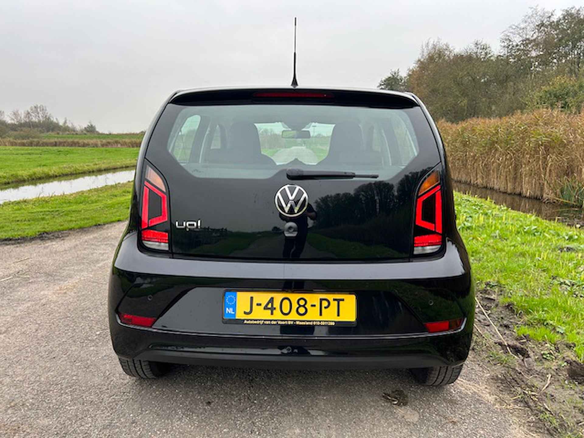 Volkswagen Up! 1.0 60PK 4D BMT Move up! Bluetooth | Cruise control | Camera | Parkeersensoren | Climate control | All season banden | NAP | Rijklaar prijs! - 7/22