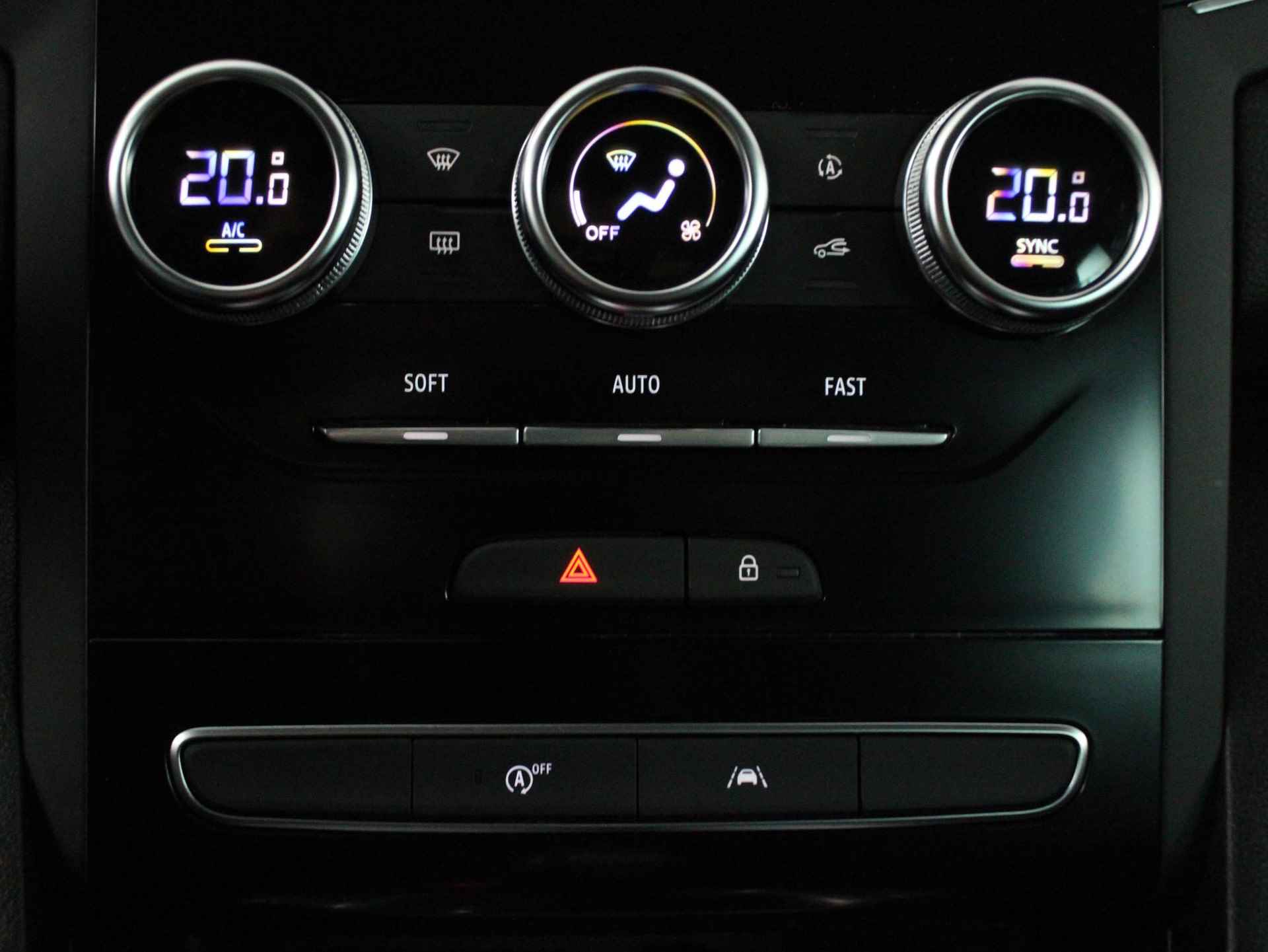 Renault Mégane 1.3 TCe 140 EDC Intens | AUTOMAAT | Navi | PDC | Clima | Cruise | Bluetooth | All-seasons | - 15/43